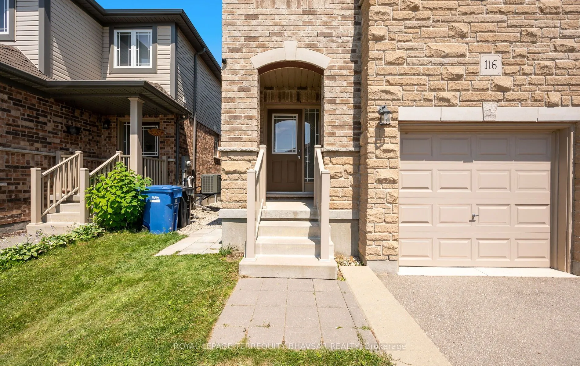 116 John Brabson Crescent