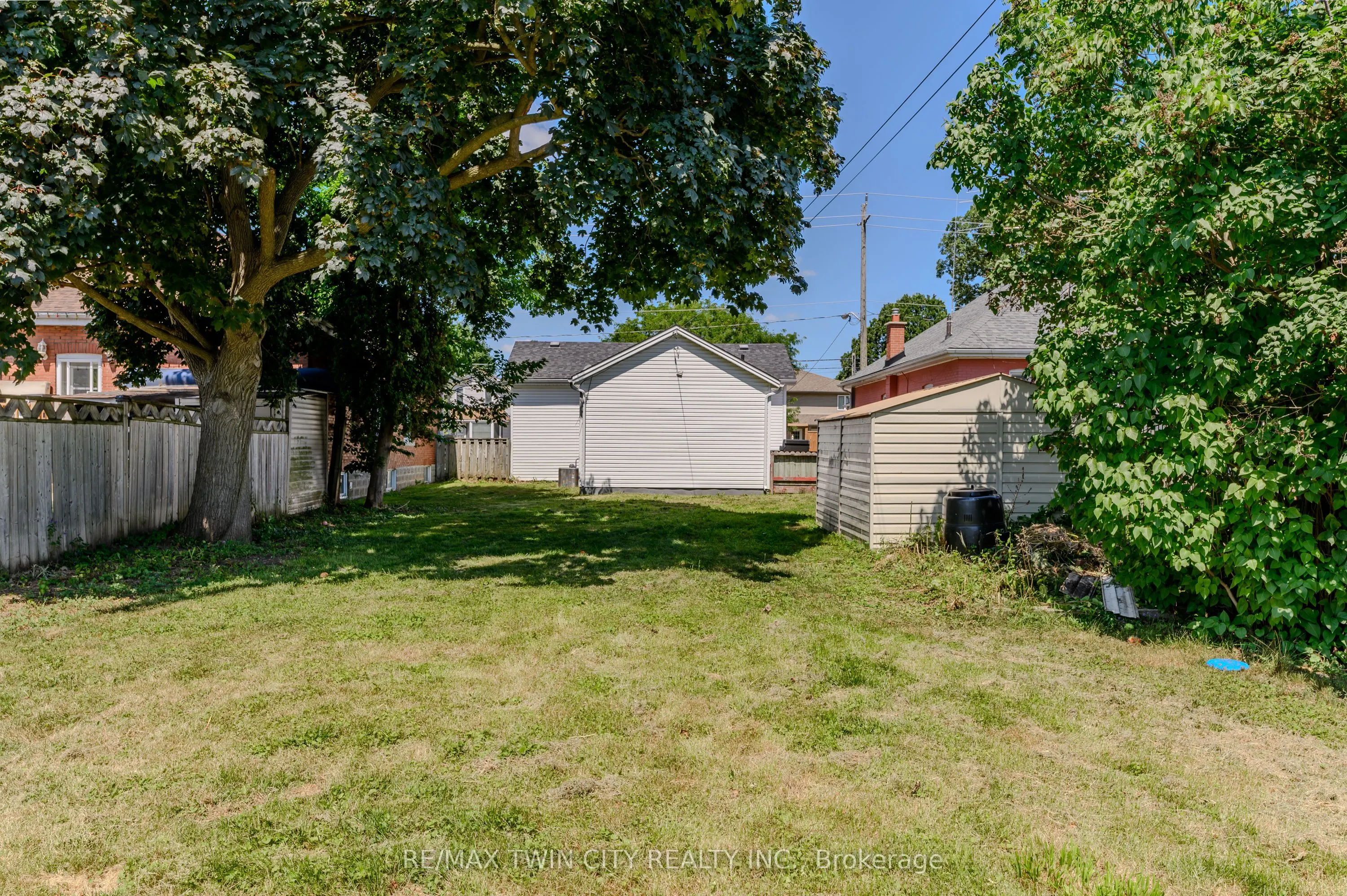 18 Winniett Street