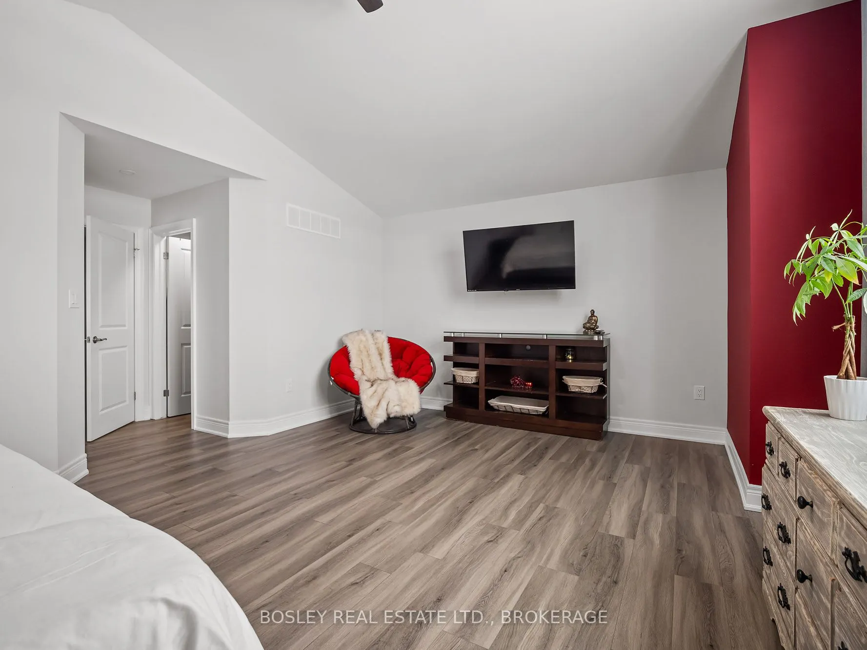 2756 Arrowsmith Court