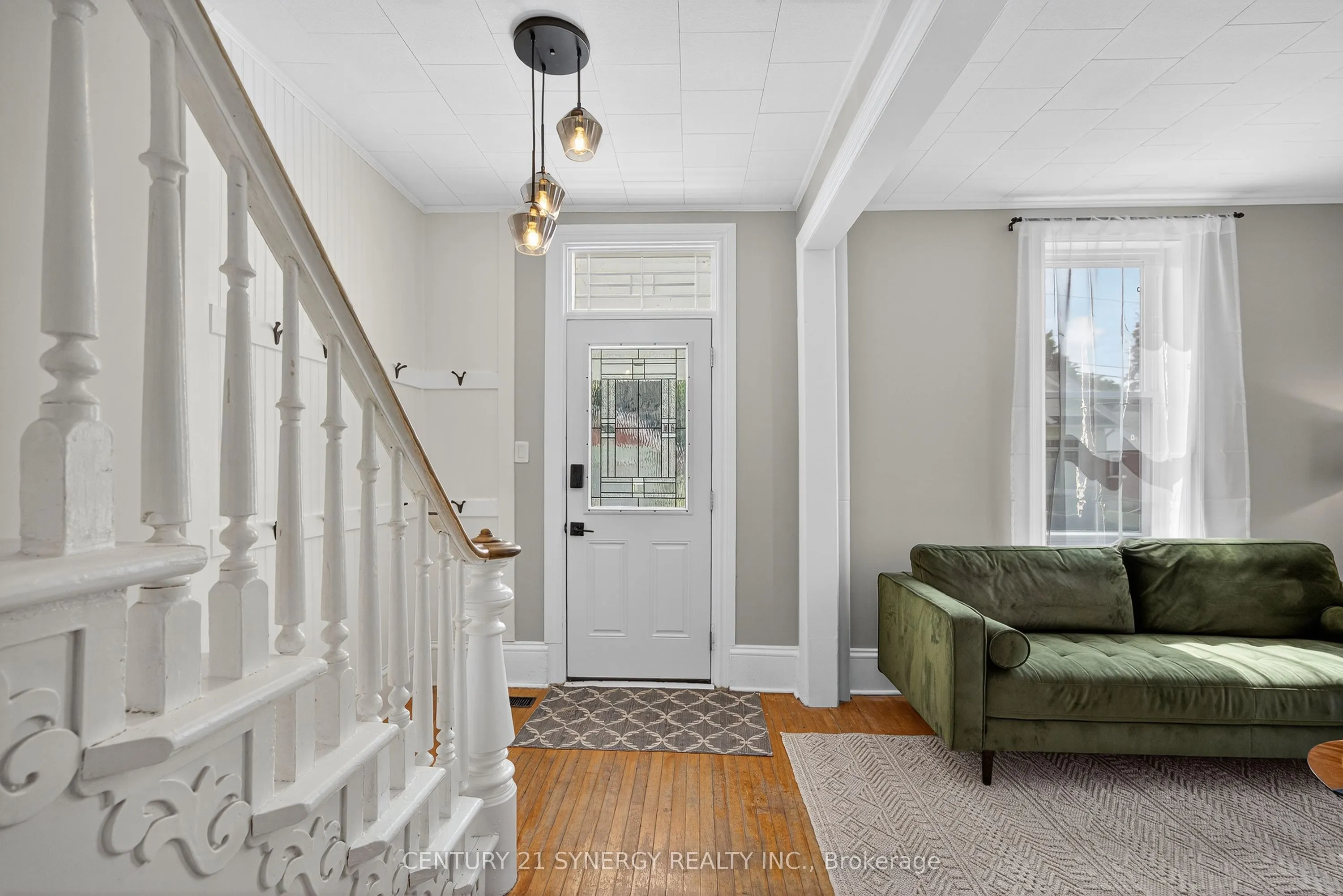 153 Charlotte Street