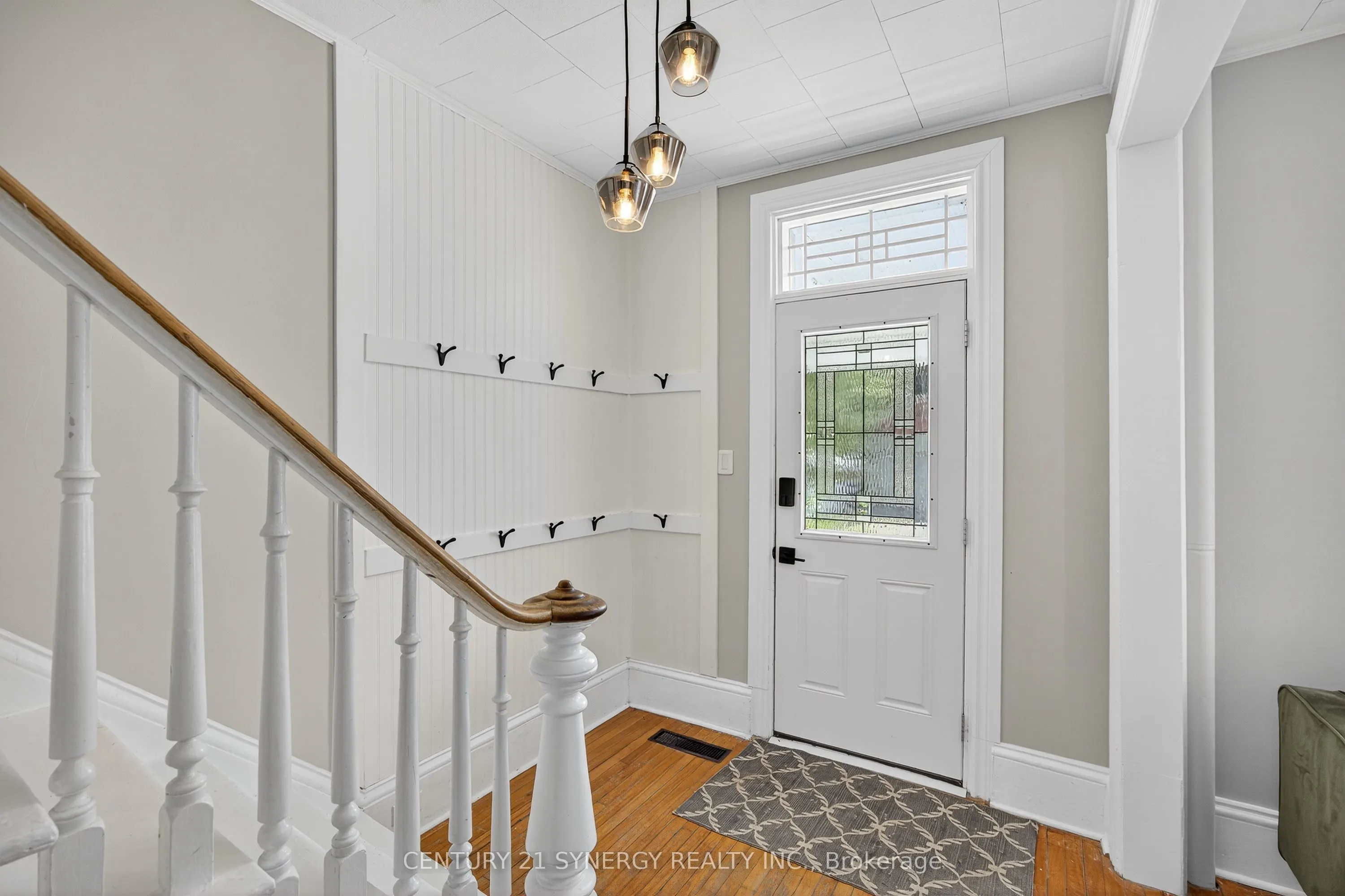153 Charlotte Street