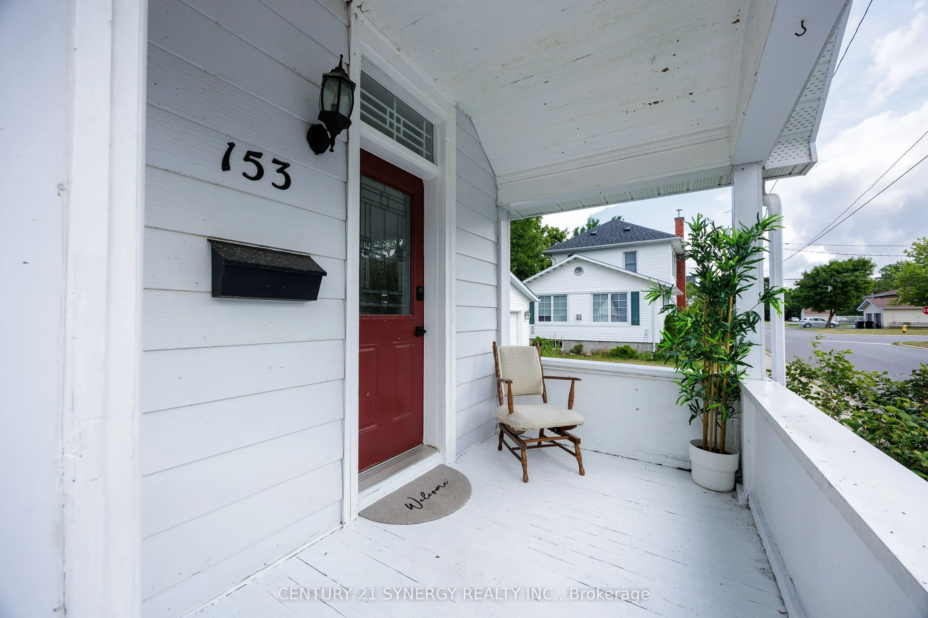 153 Charlotte Street