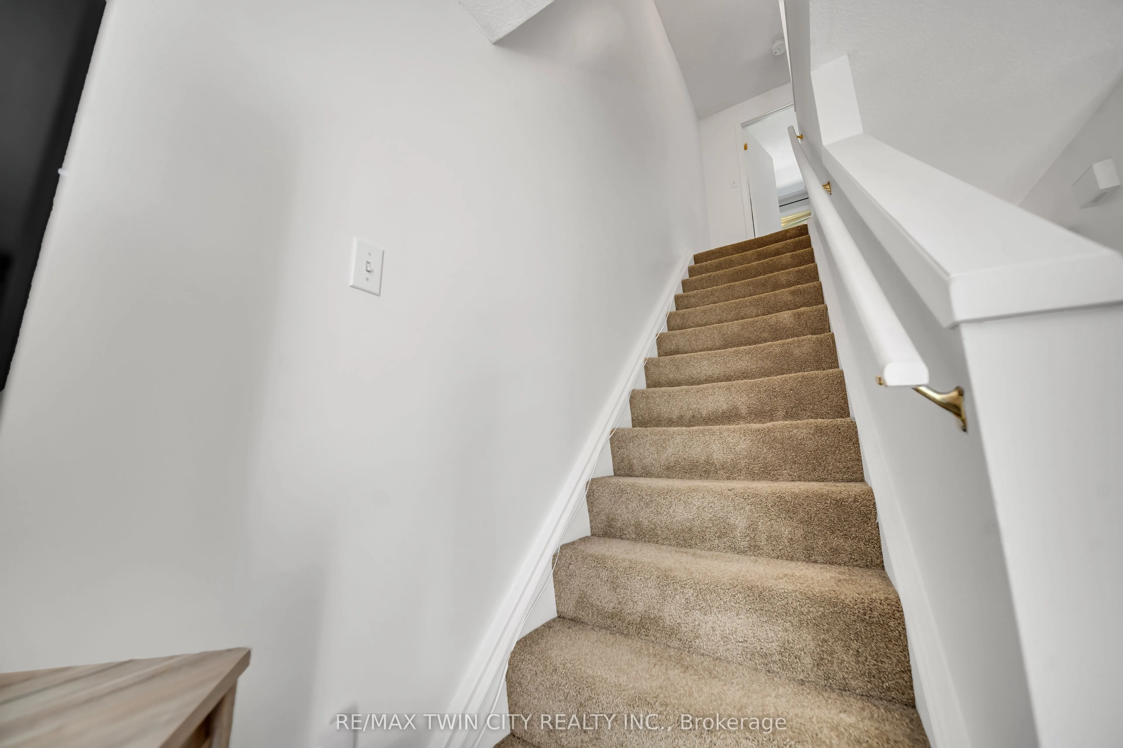 465 Woolwich Street N, #40