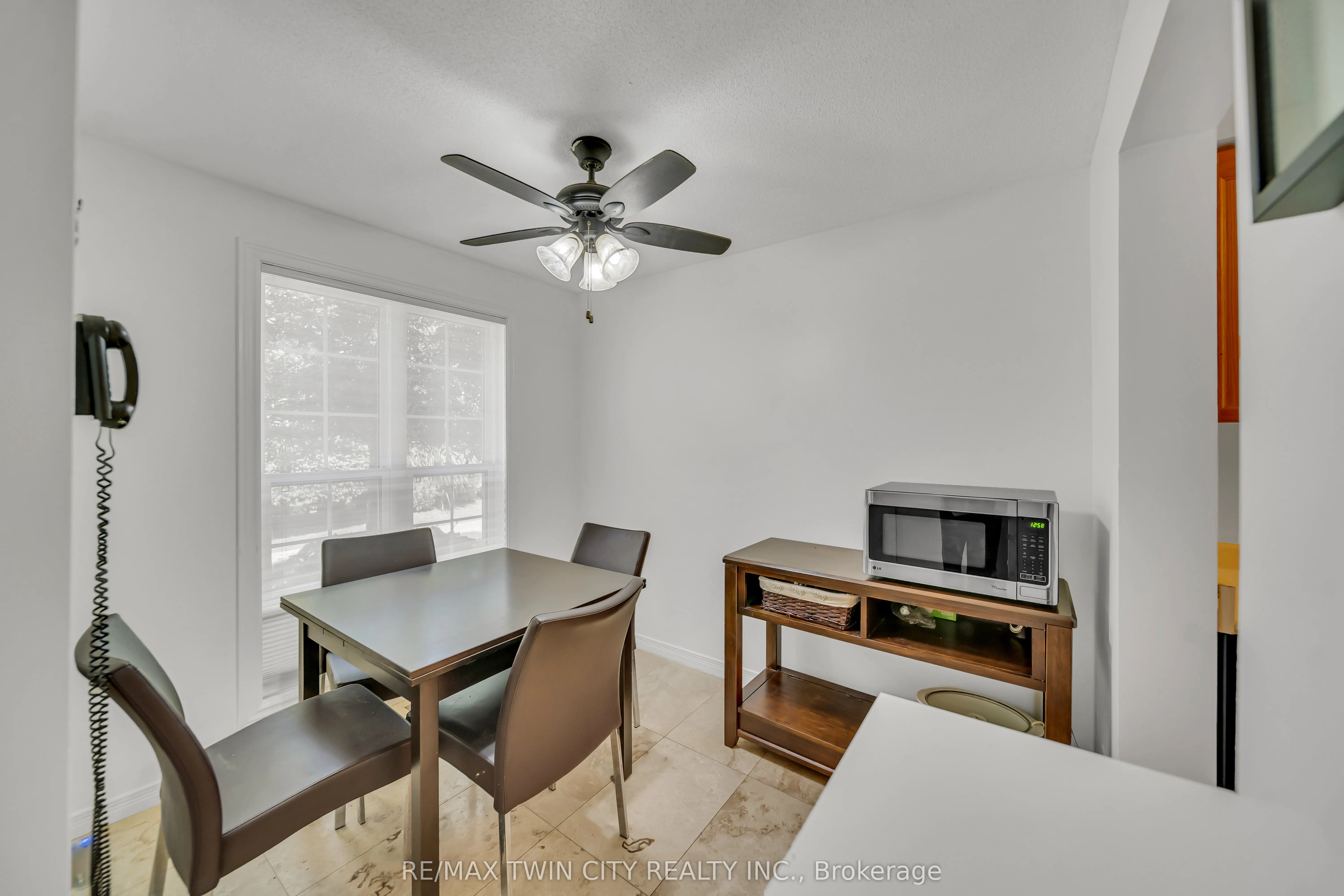 465 Woolwich Street N, #40