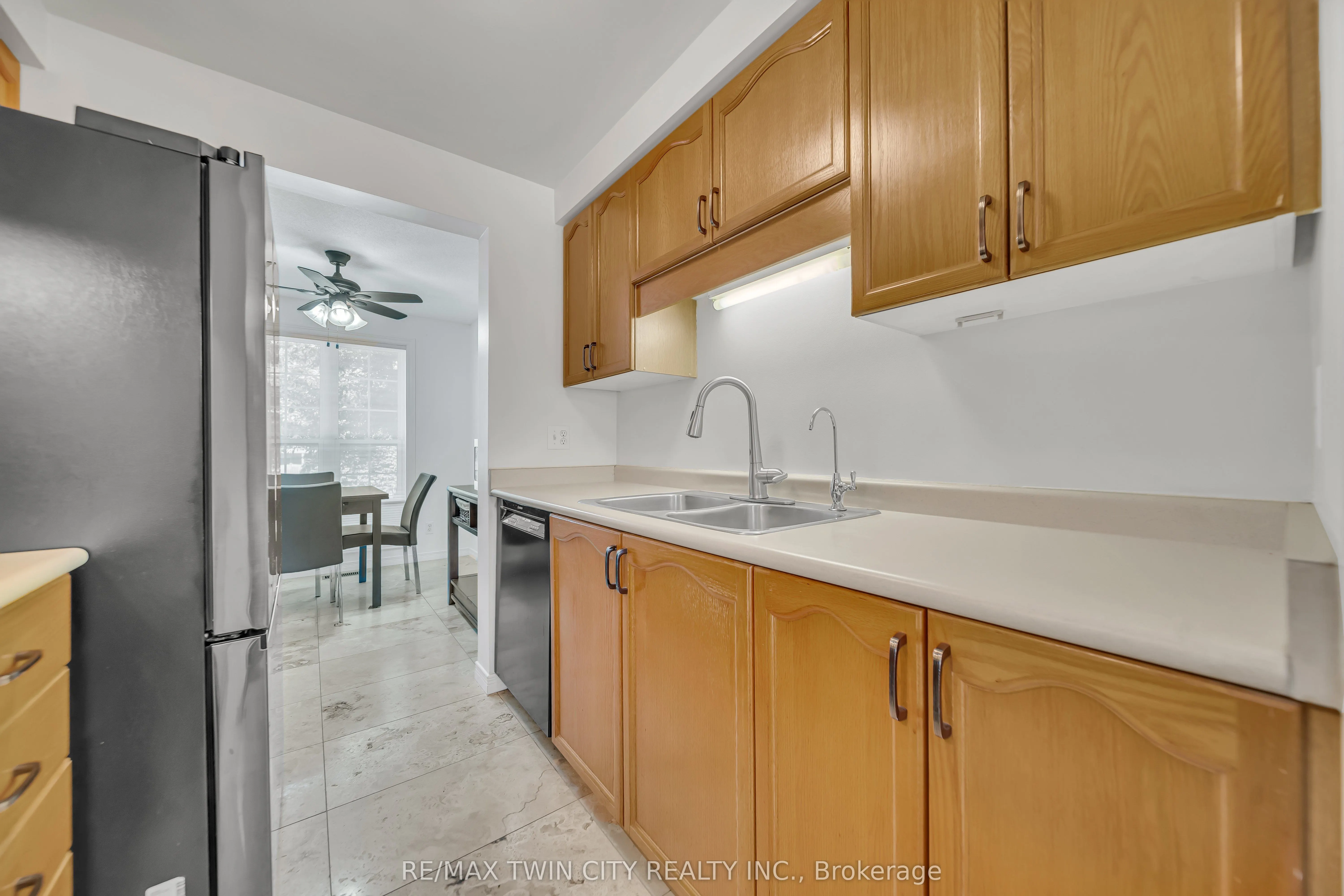 465 Woolwich Street N, #40