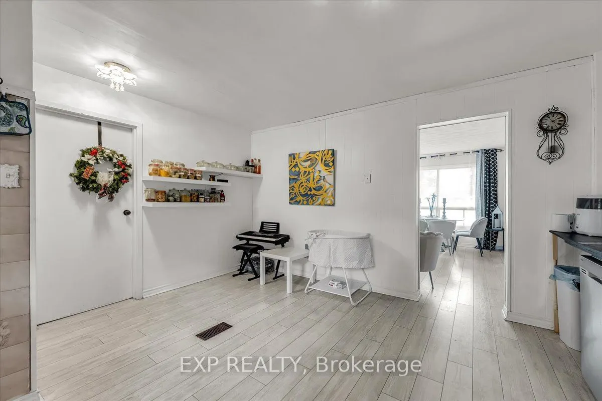 32 Riverdale Drive, #6