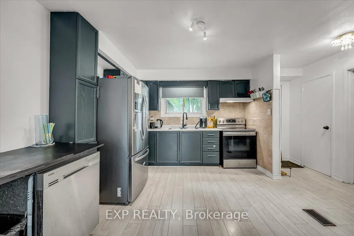 32 Riverdale Drive, #6