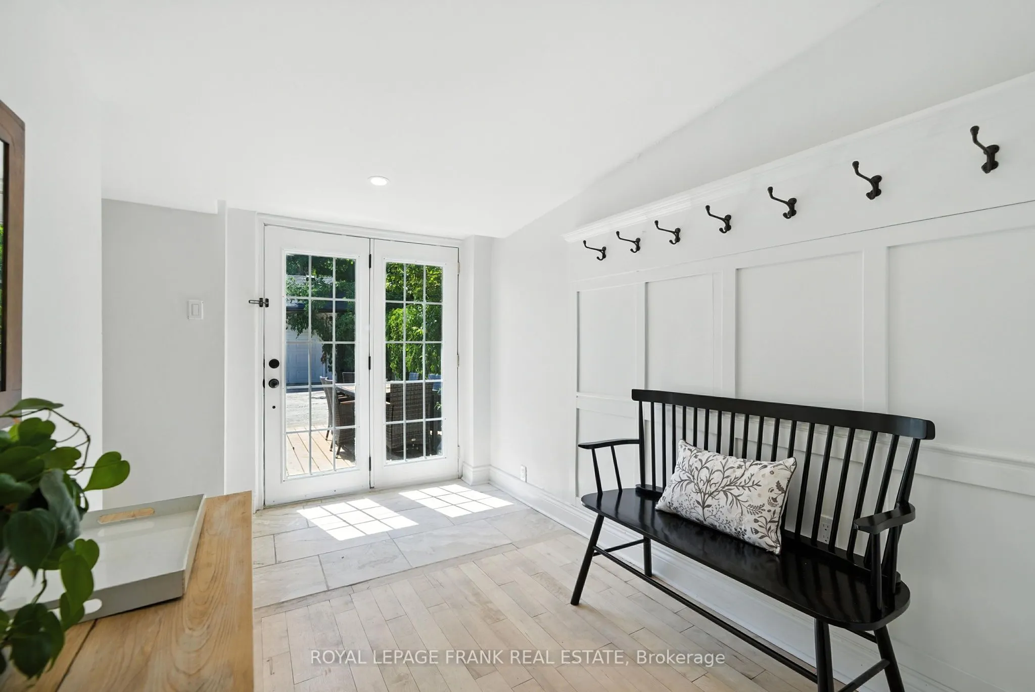 41 Sussex Street N