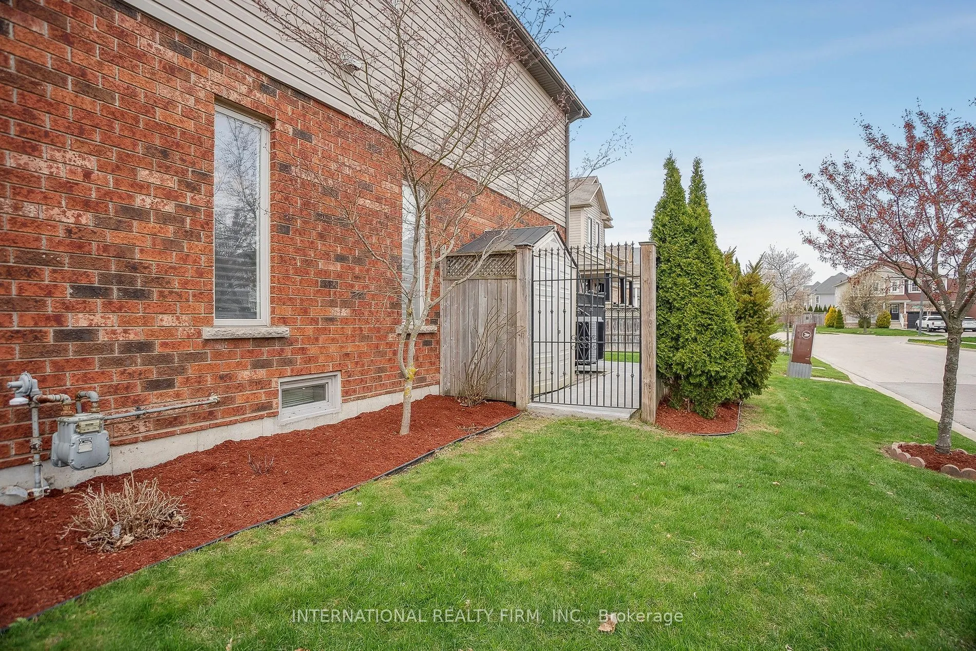 108 Great Oak Trail