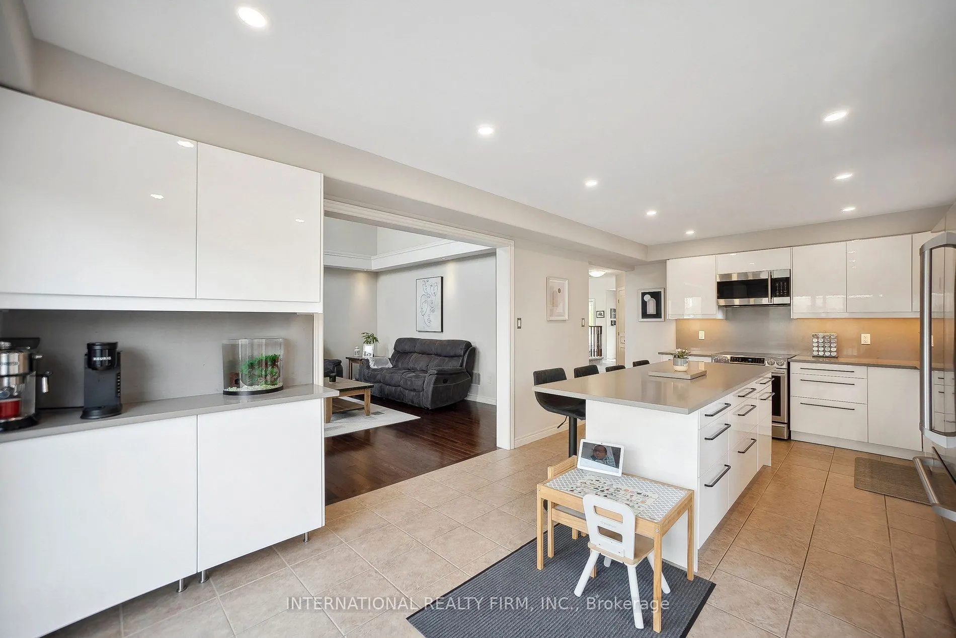 108 Great Oak Trail