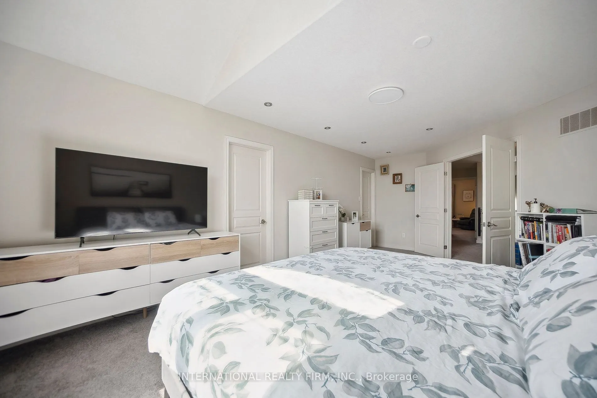 108 Great Oak Trail