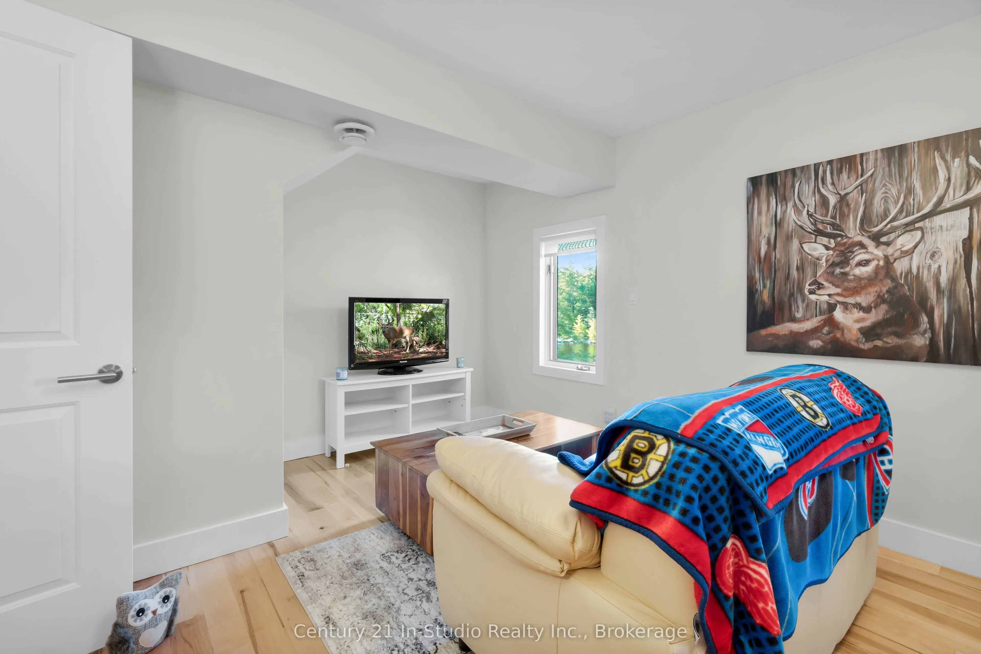 551 Peninsula Road