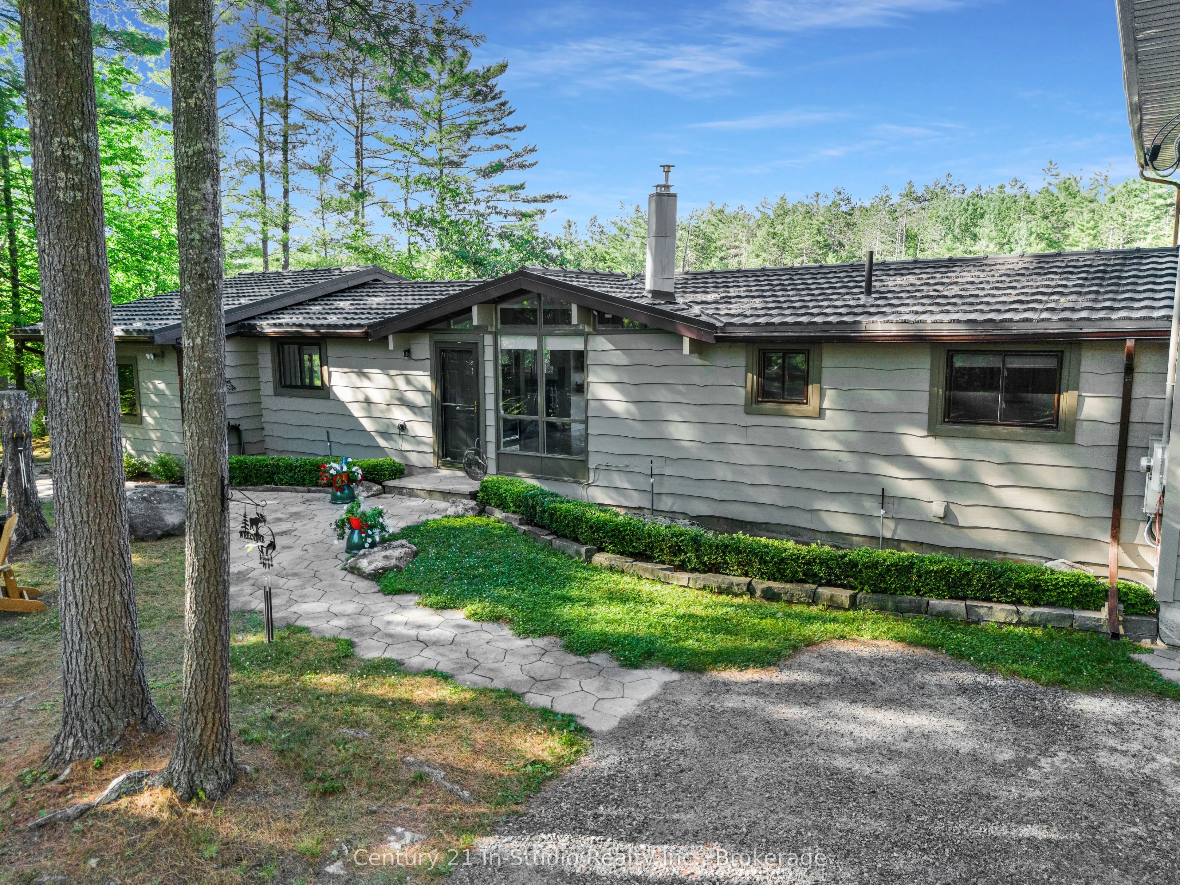 551 Peninsula Road