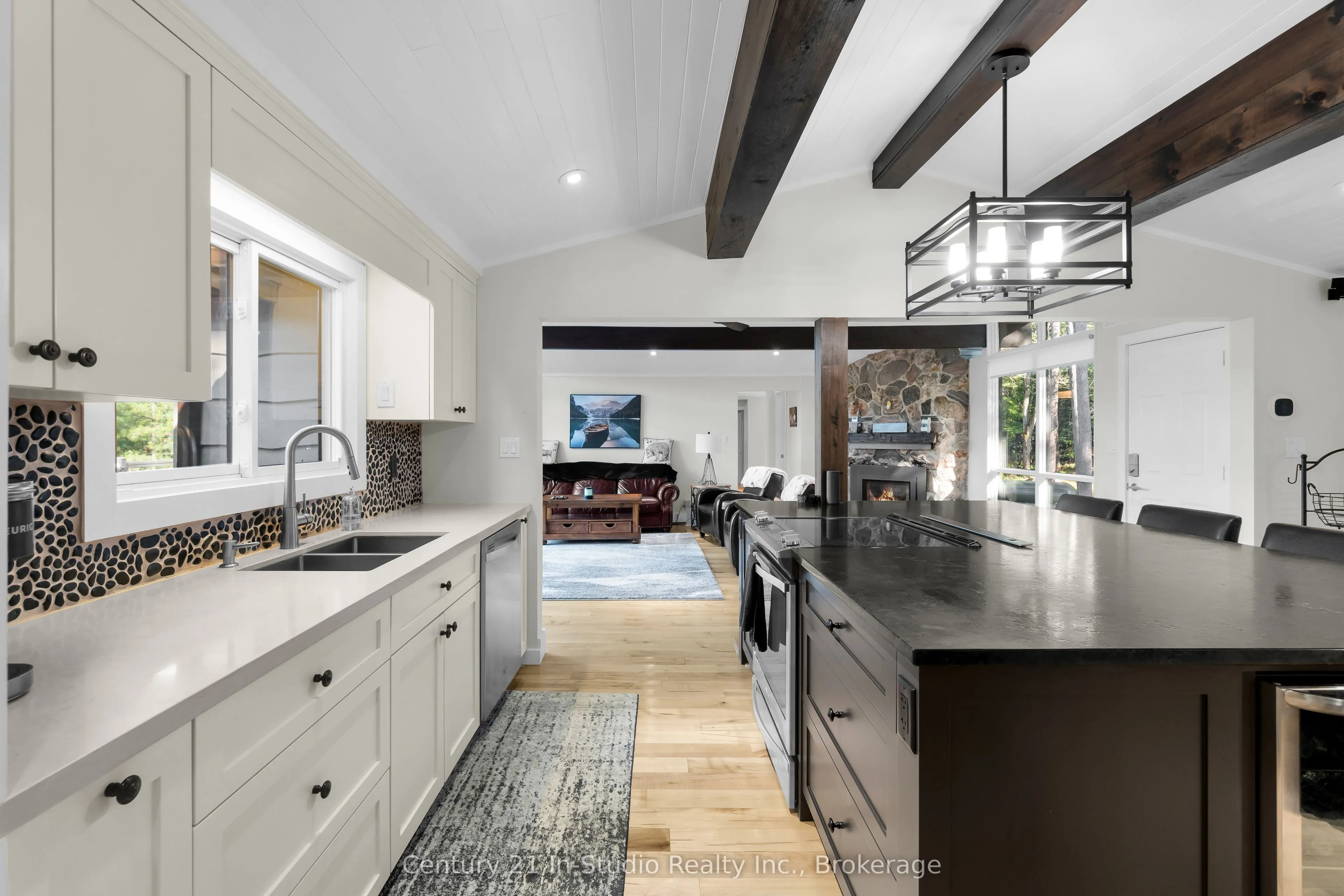 551 Peninsula Road