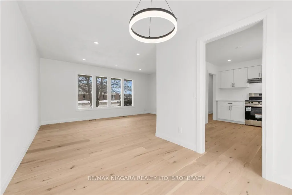 97 King St Street E