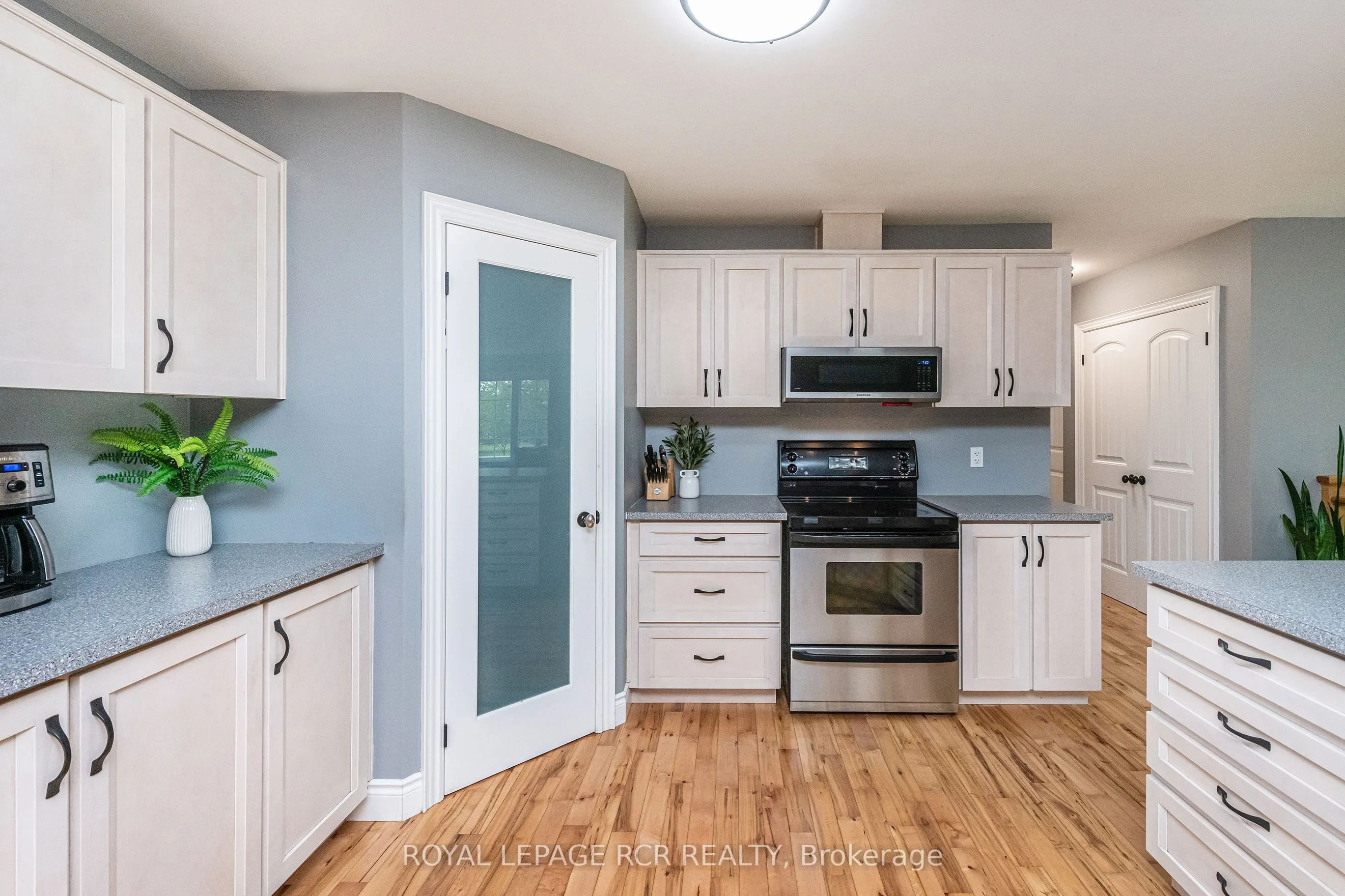402187 County Road 15