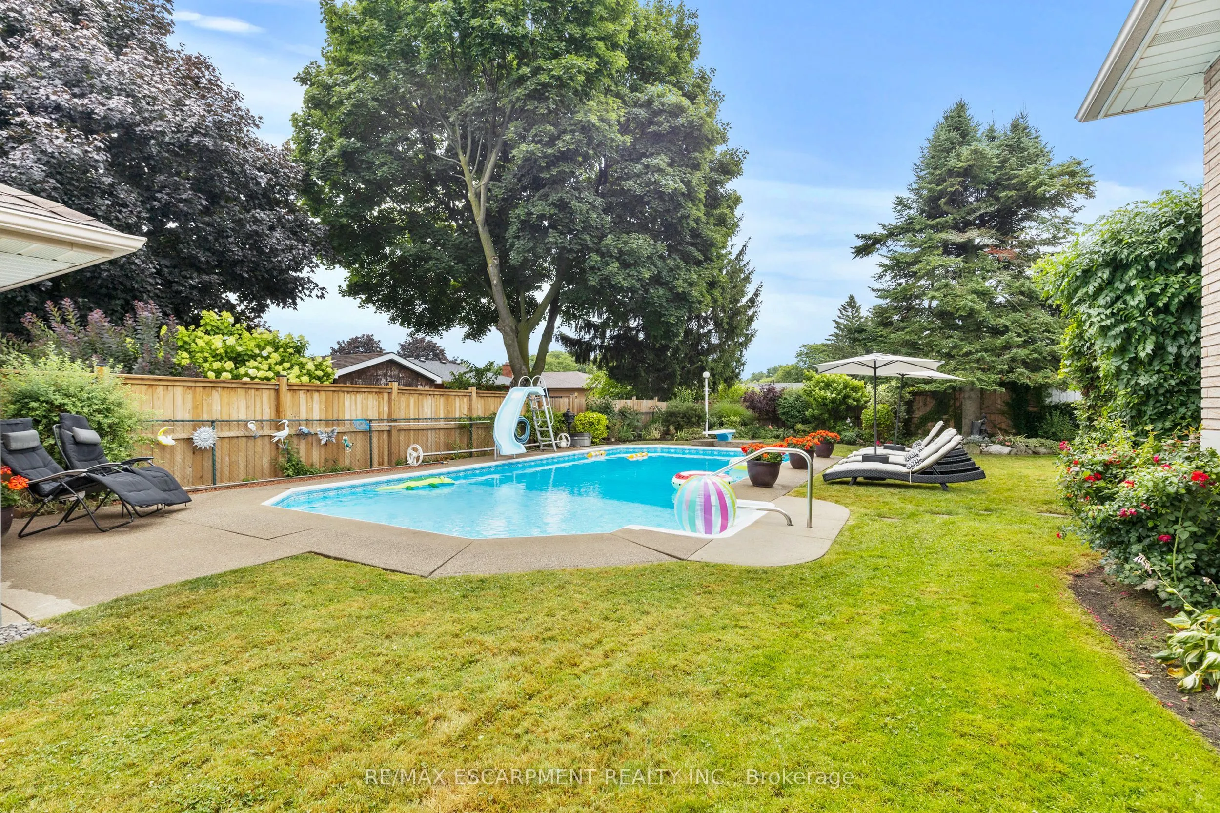 15 Debora Drive