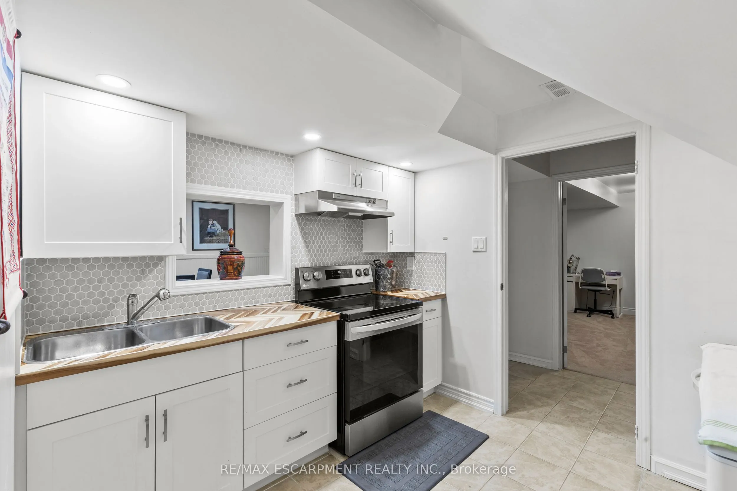 15 Debora Drive