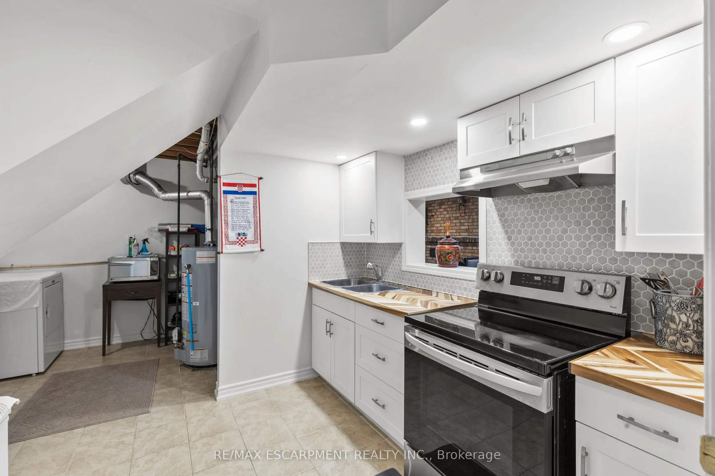 15 Debora Drive