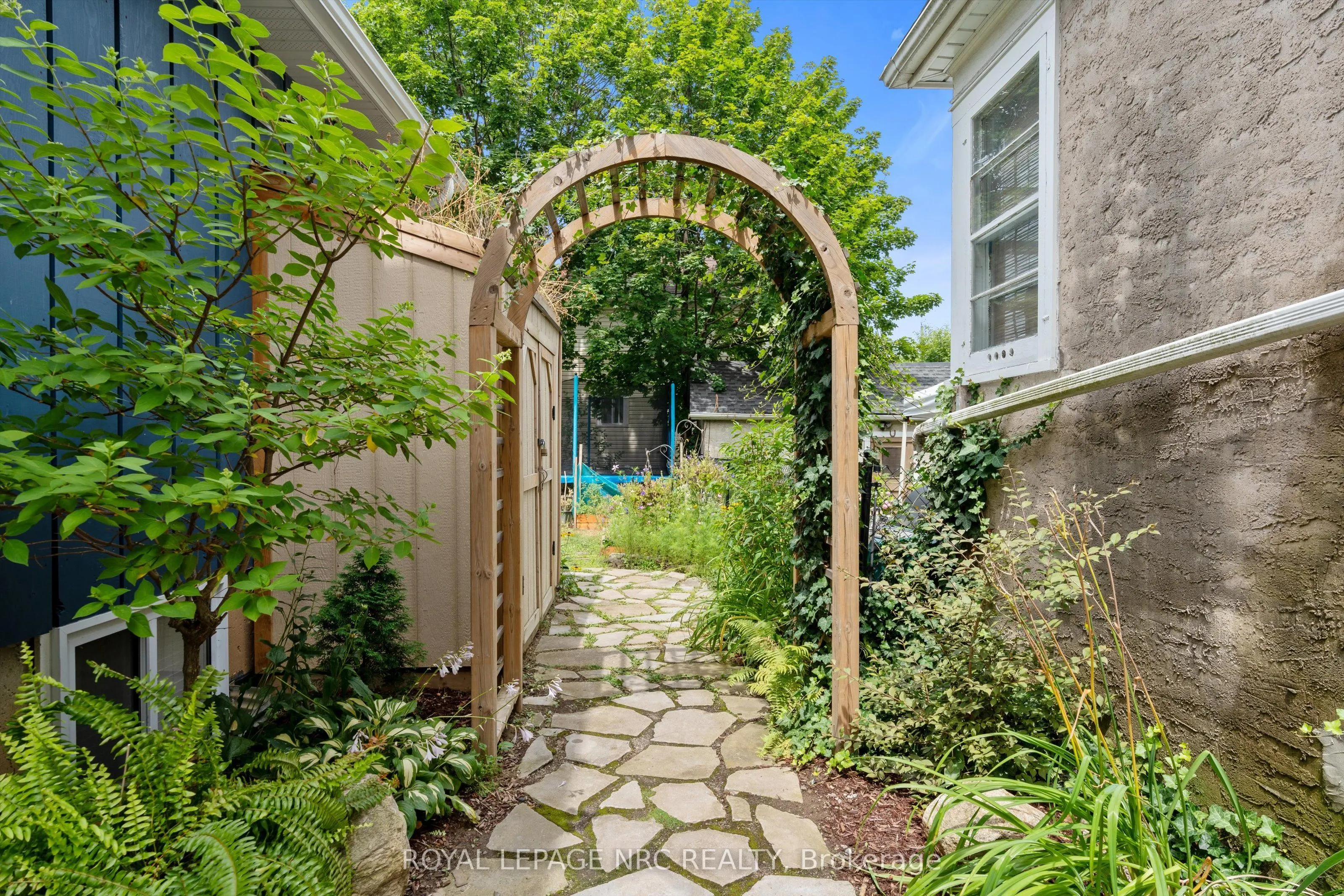 155 Russell Avenue