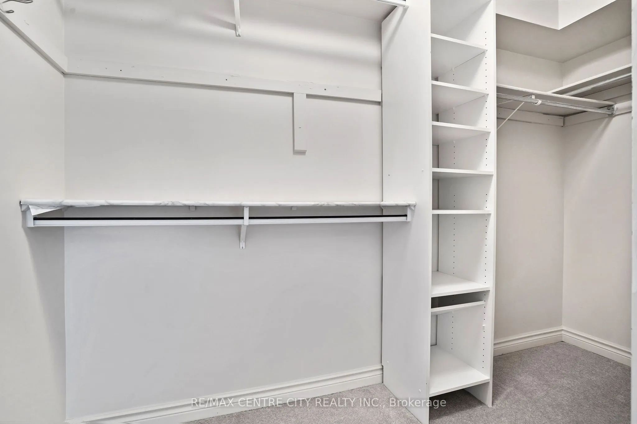 4 Willow Street, #808