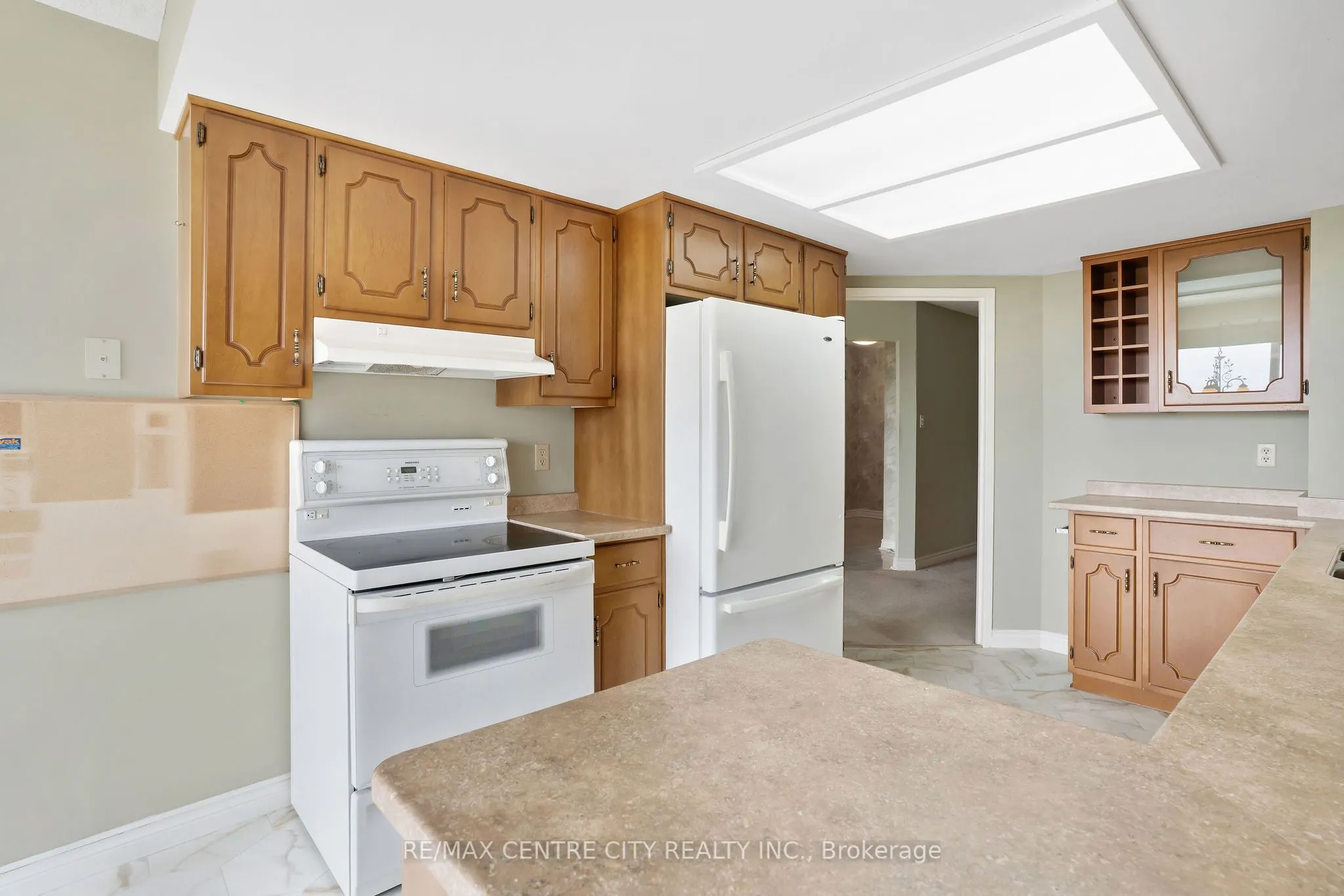 4 Willow Street, #808