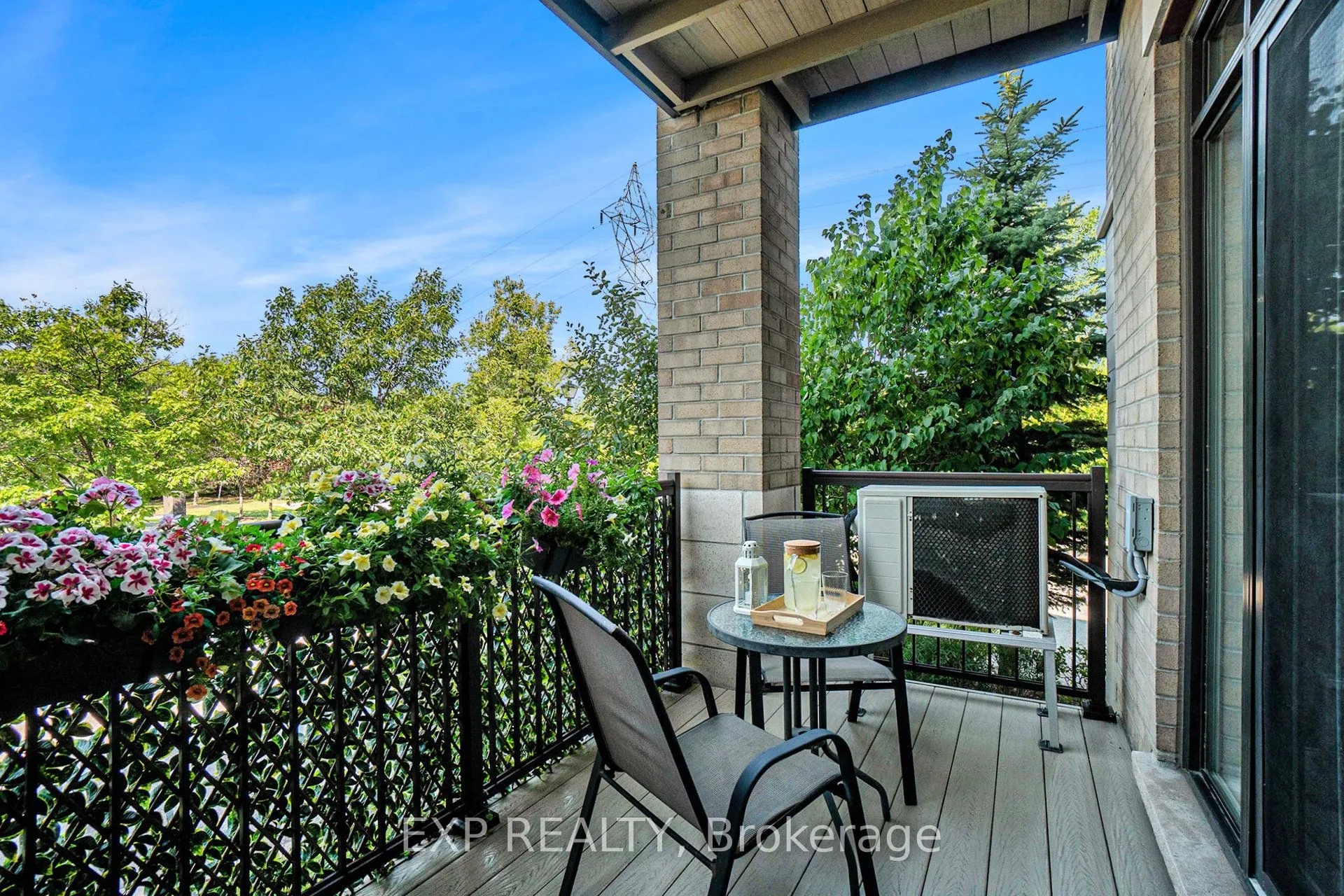 655 Beauparc Private, #205