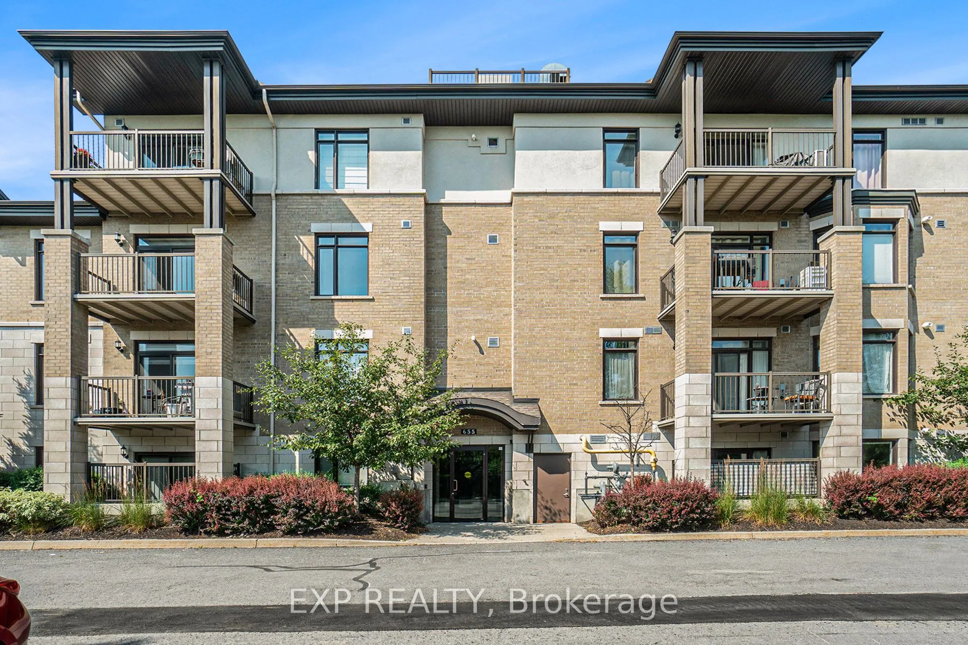 655 Beauparc Private, #205