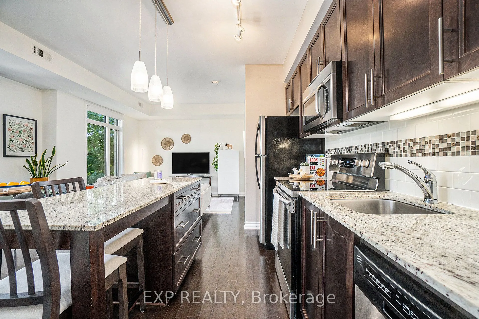 655 Beauparc Private, #205