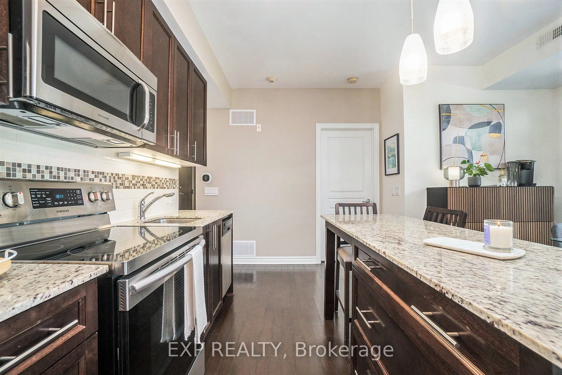 655 Beauparc Private, #205