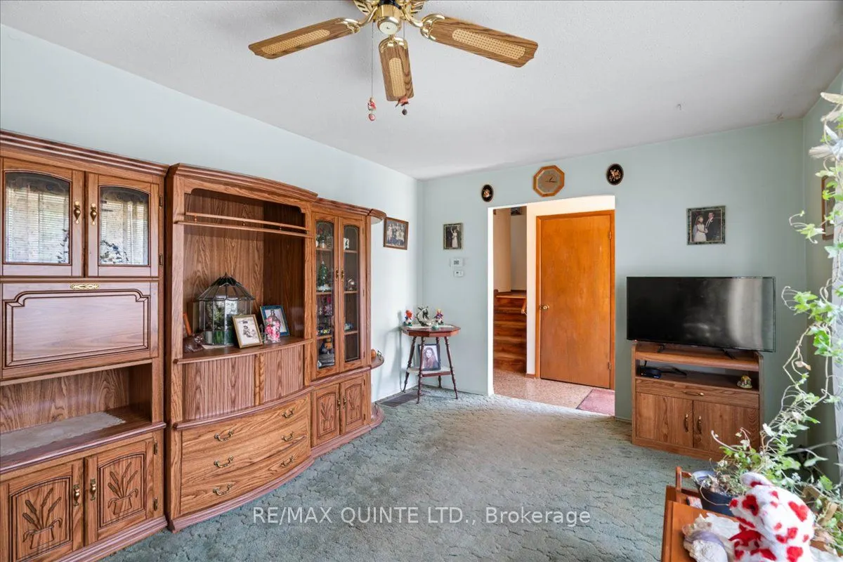 319 Montrose Road N
