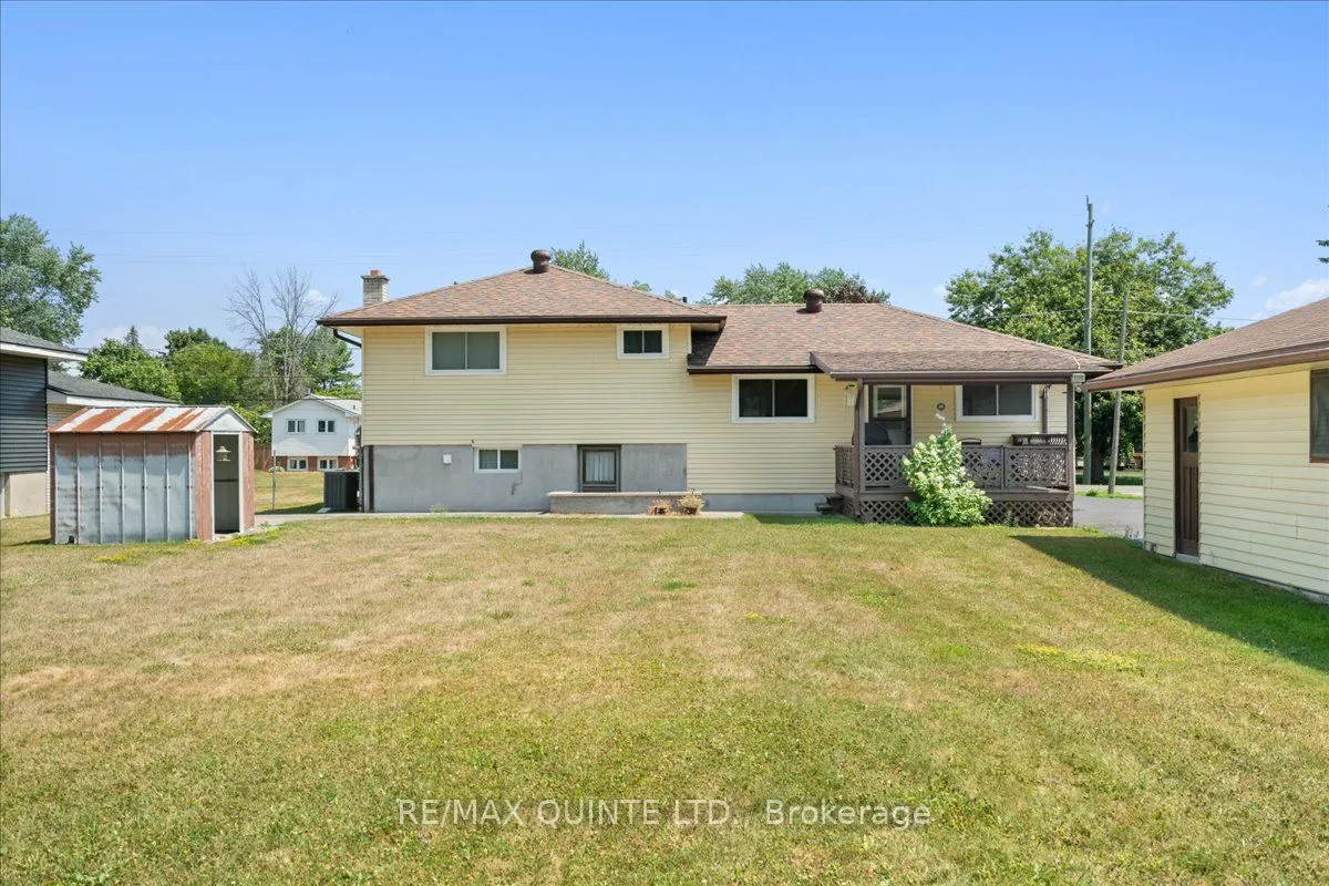 319 Montrose Road N
