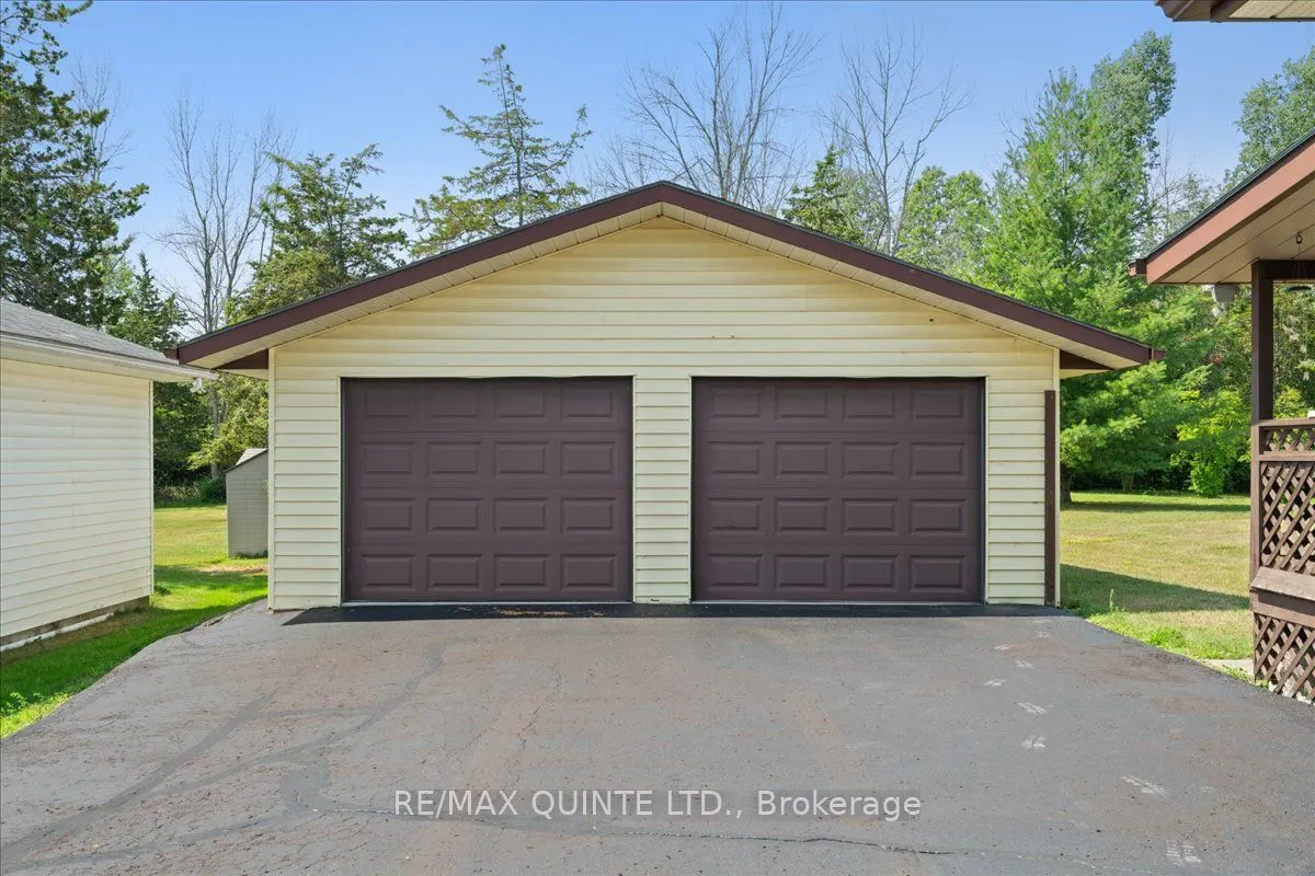 319 Montrose Road N