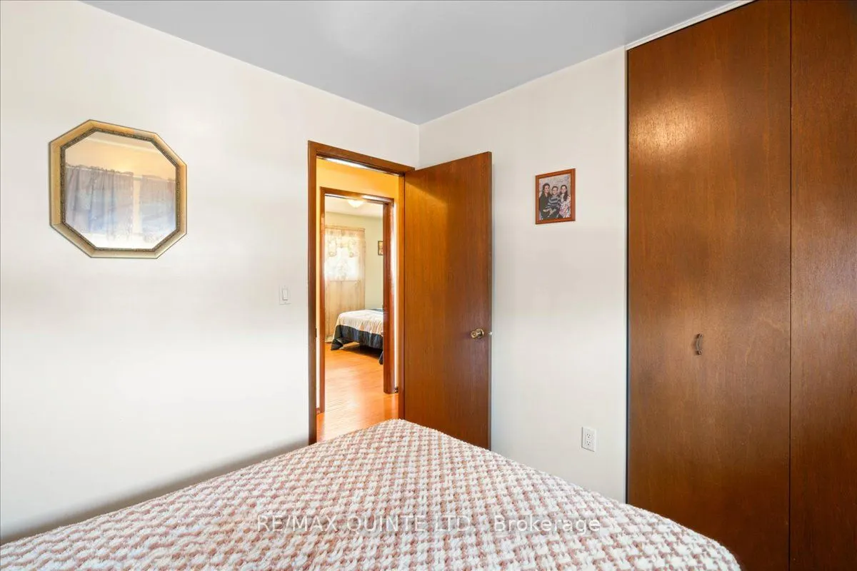 319 Montrose Road N