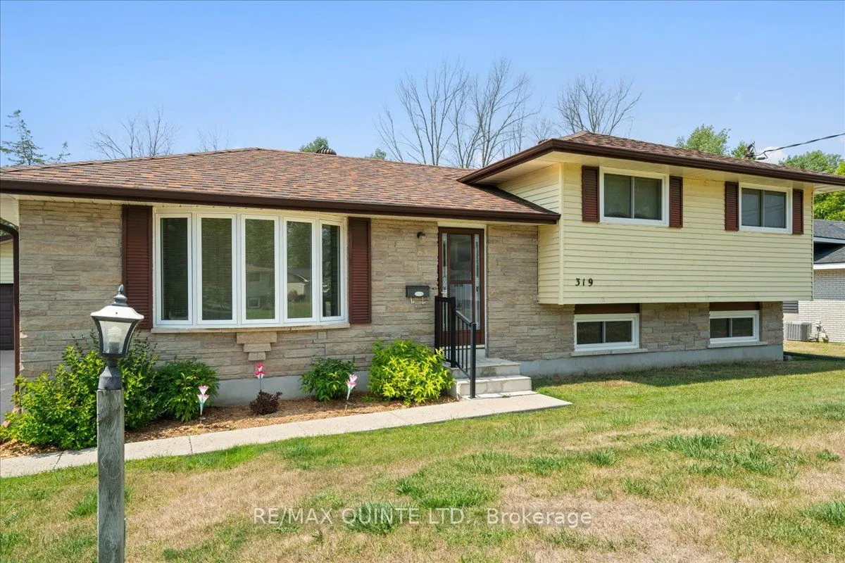 319 Montrose Road N
