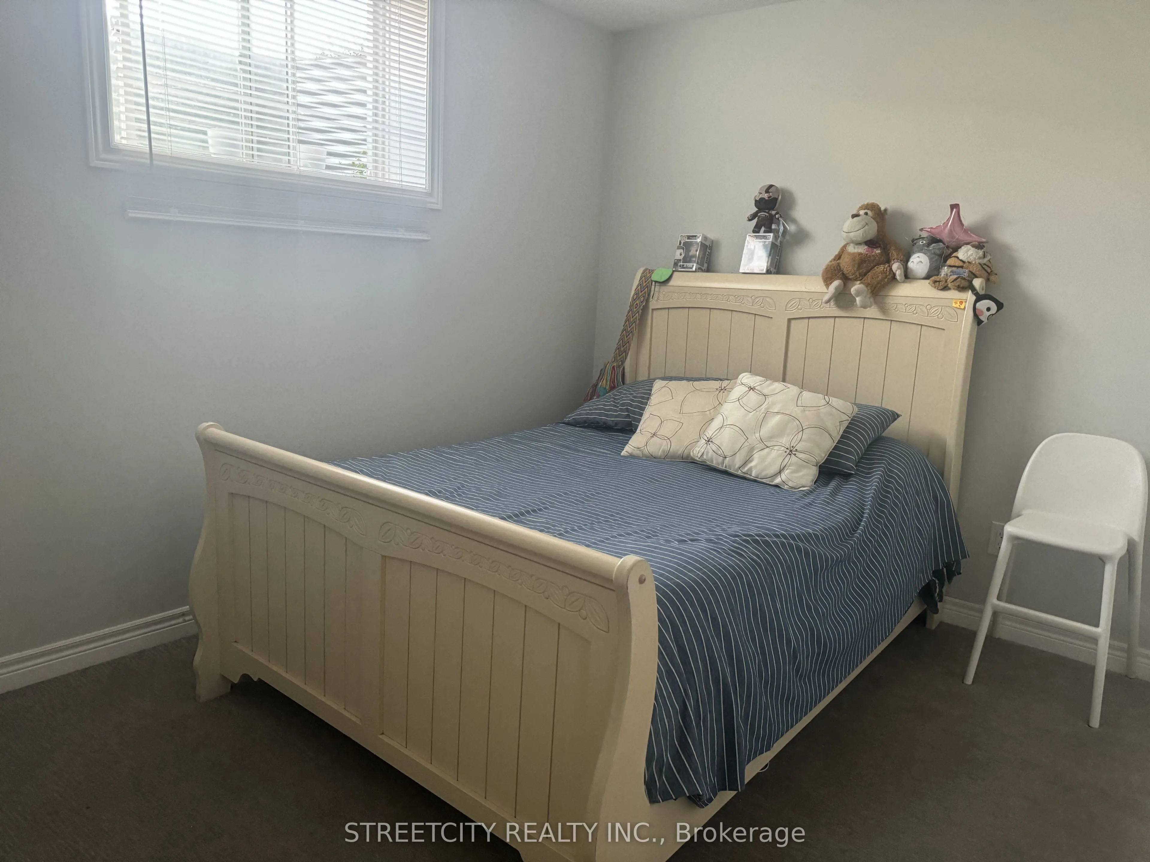 32 Bounty Avenue
