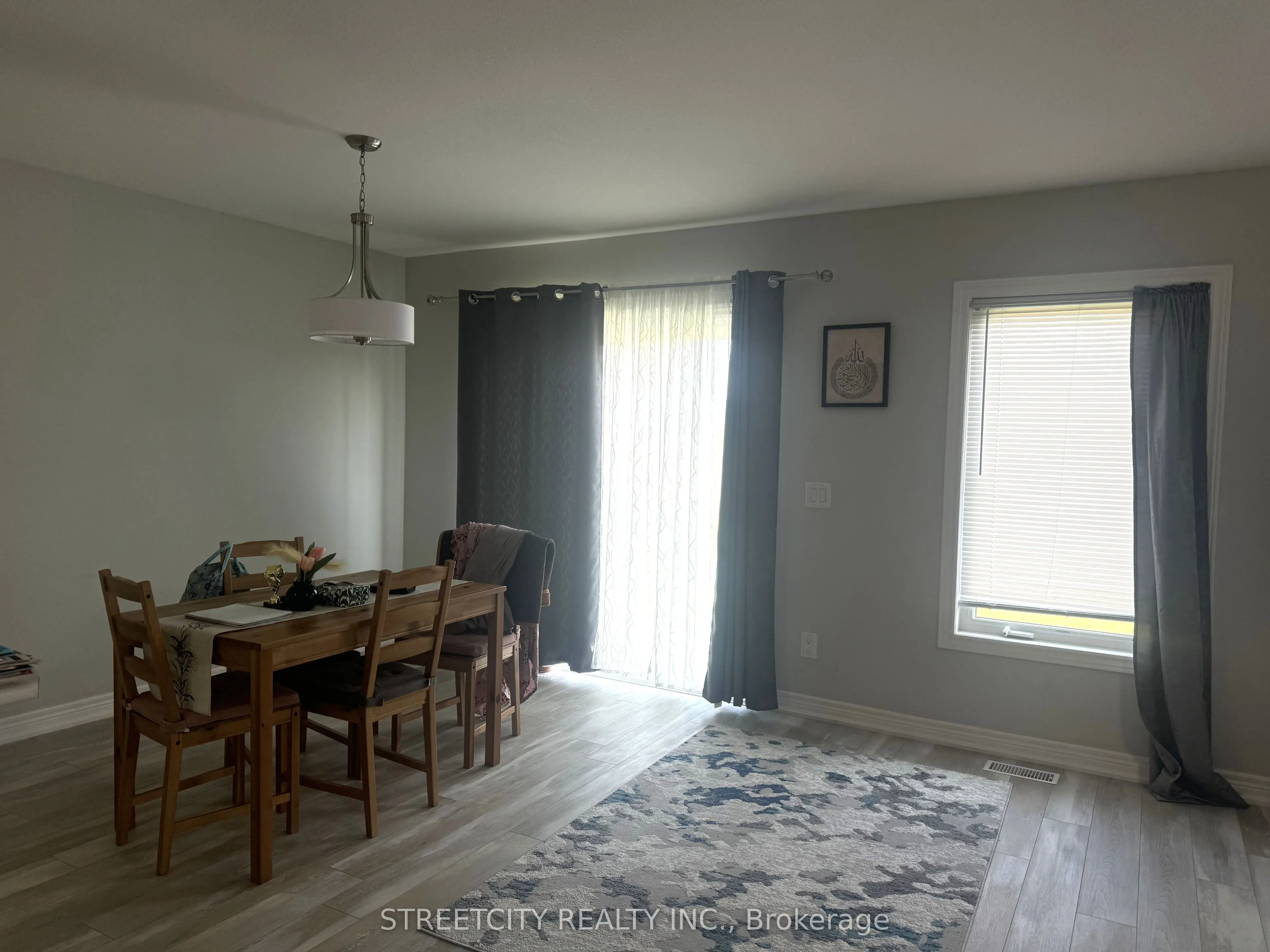 32 Bounty Avenue