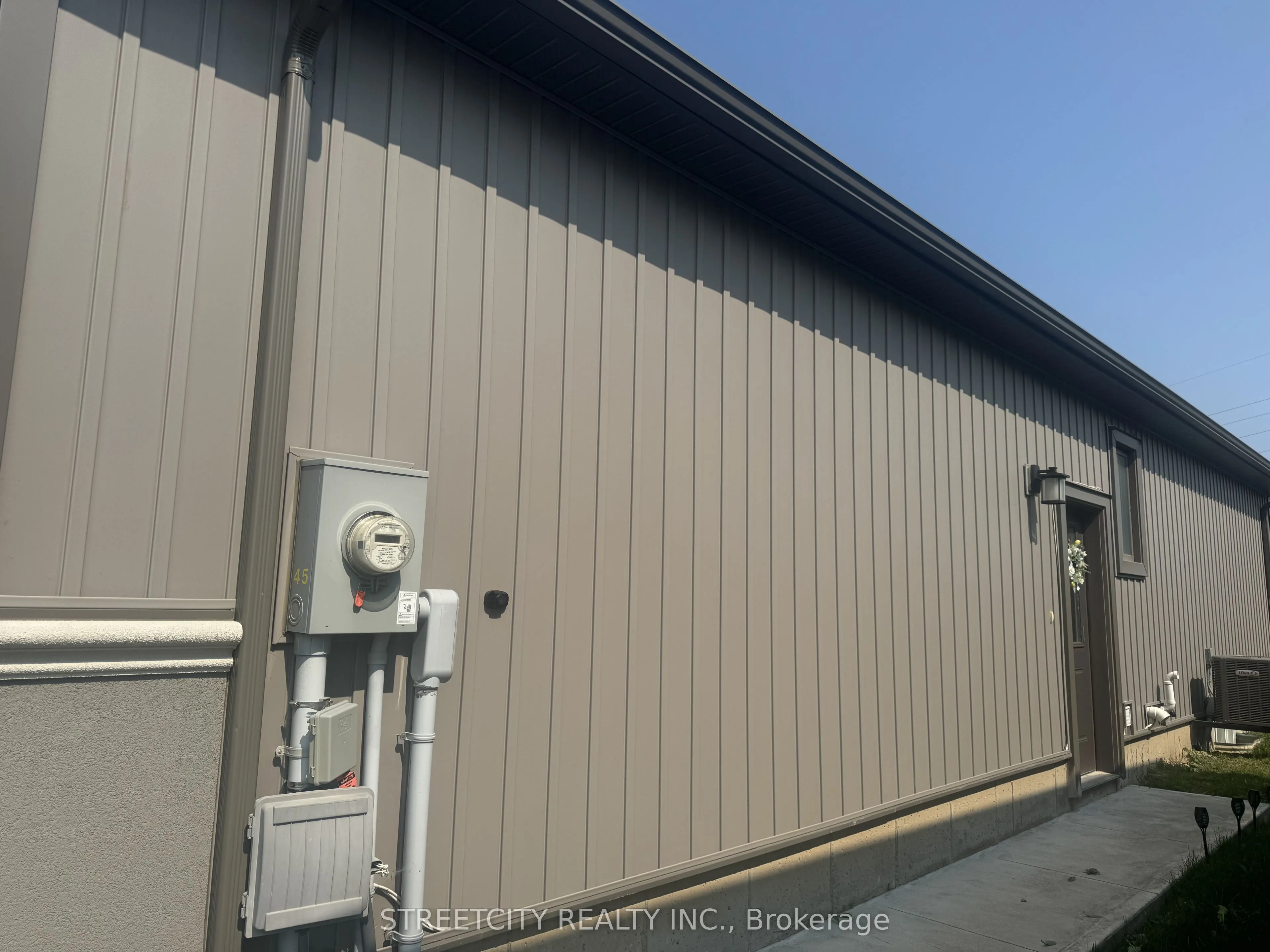 32 Bounty Avenue