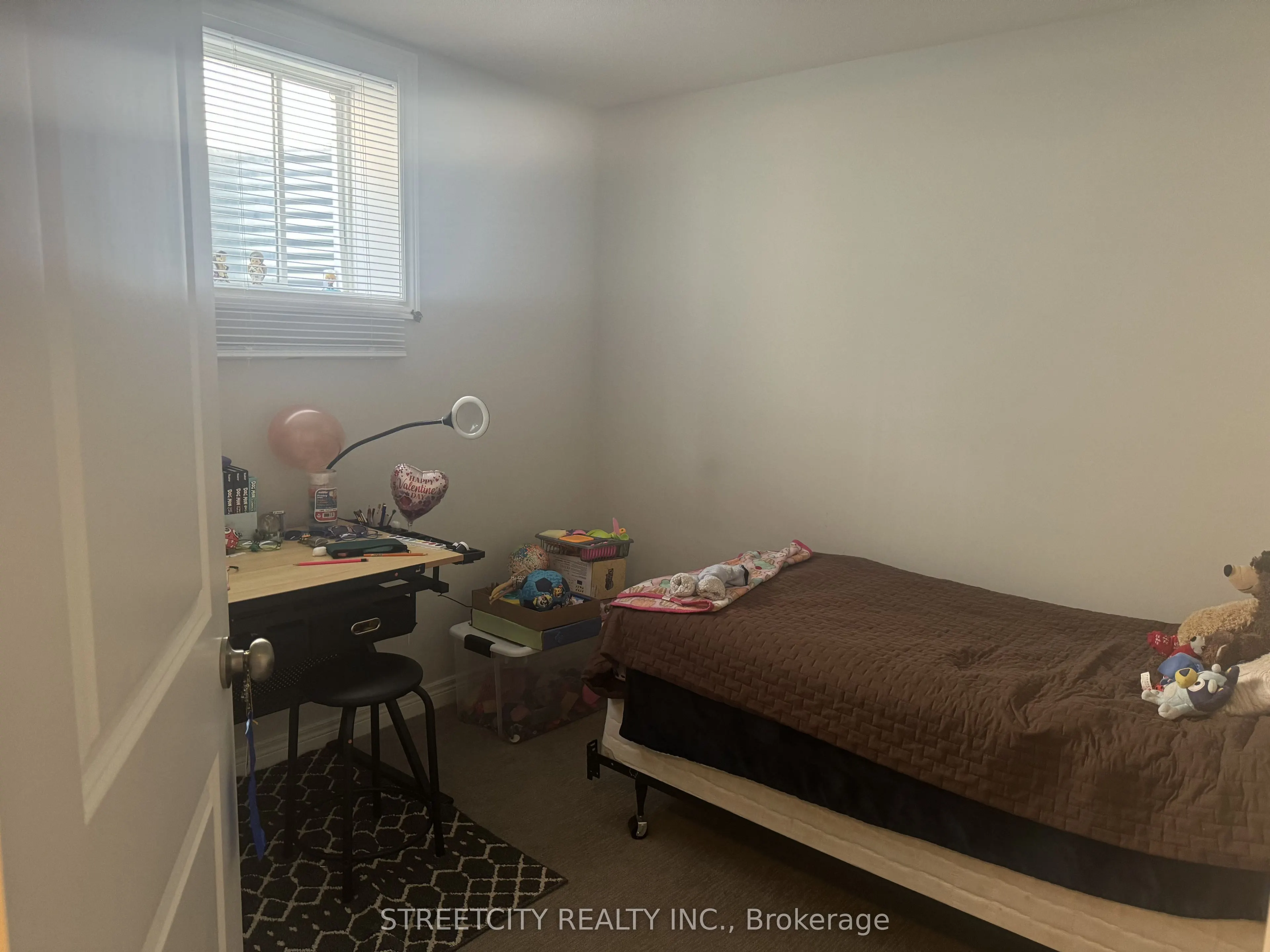 32 Bounty Avenue