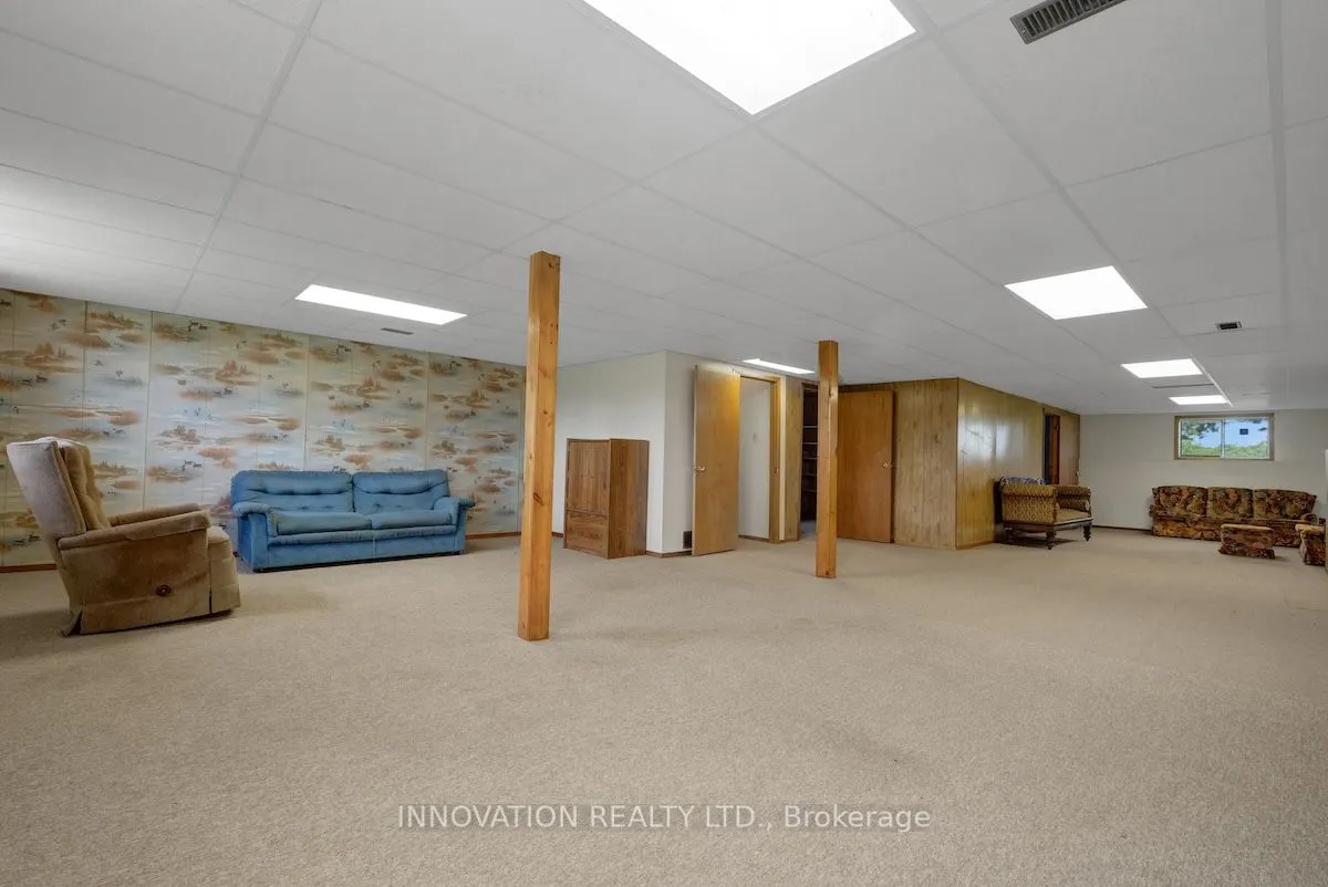 1565 Lindsay Road