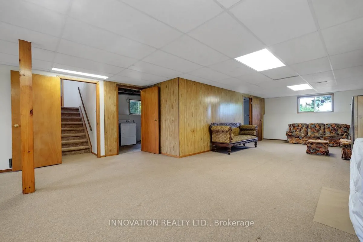 1565 Lindsay Road
