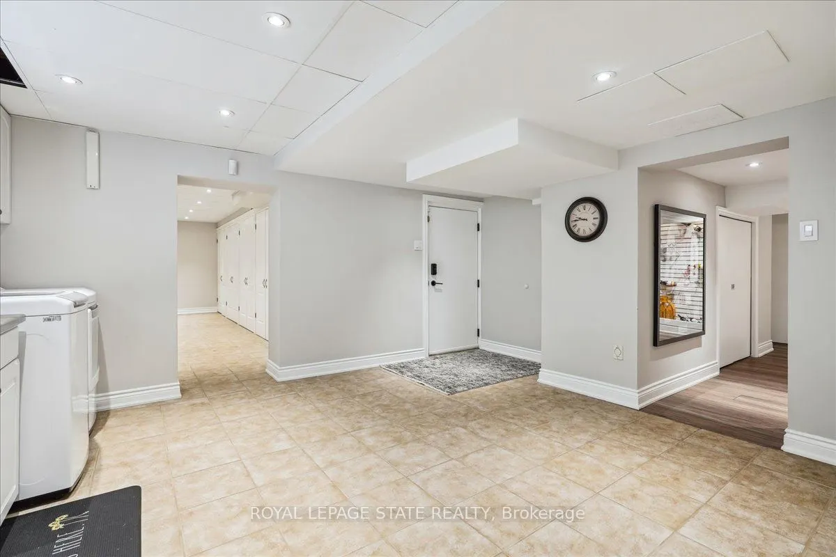 10 Azalea Court