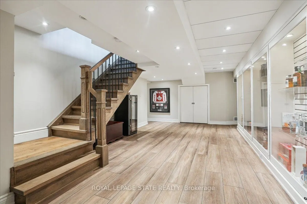 10 Azalea Court