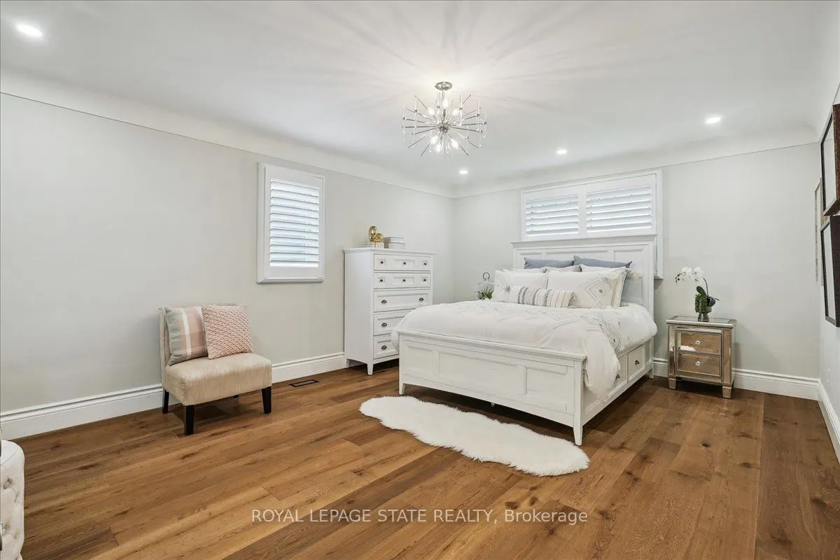 10 Azalea Court