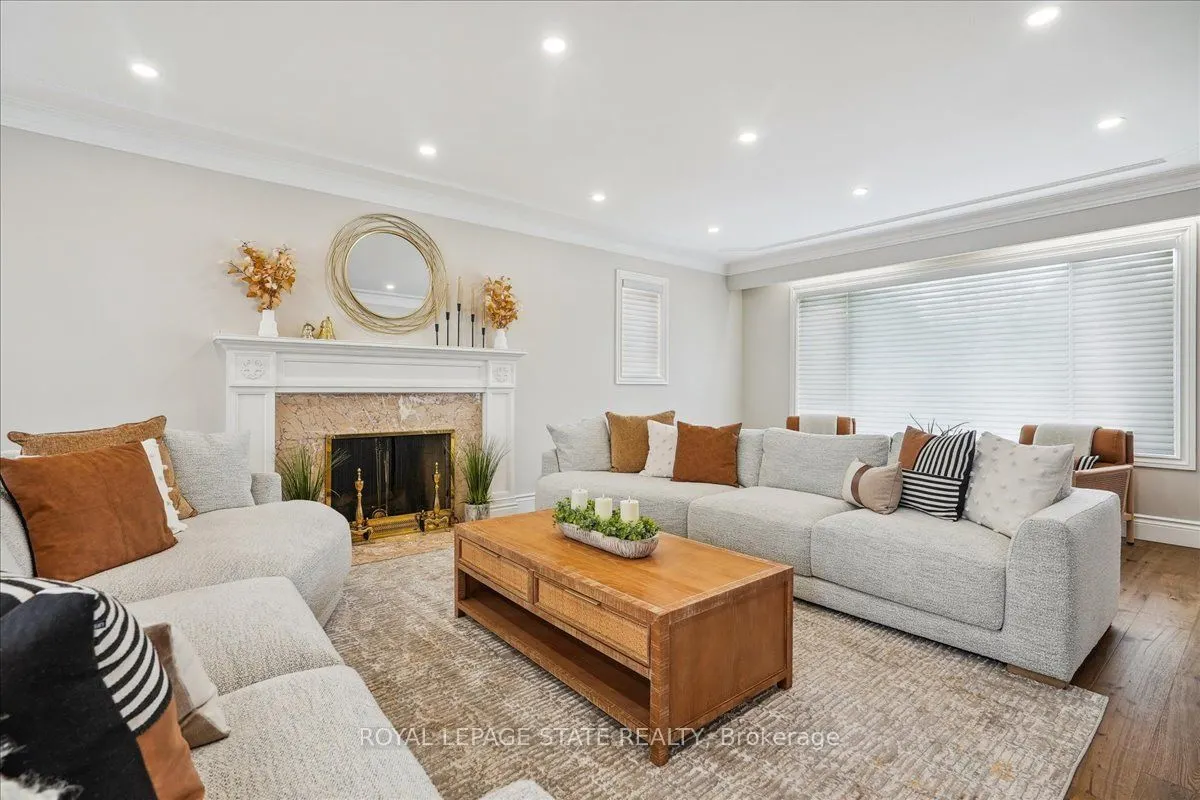 10 Azalea Court