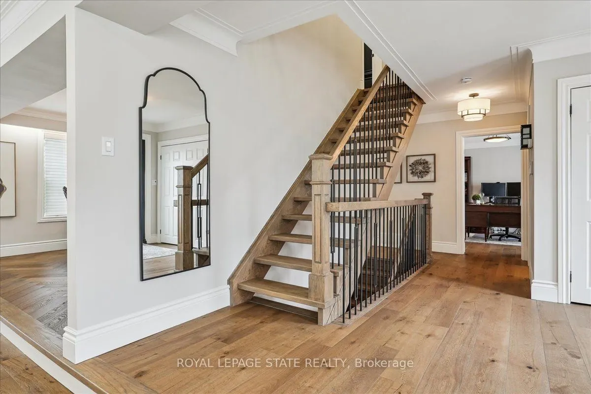 10 Azalea Court