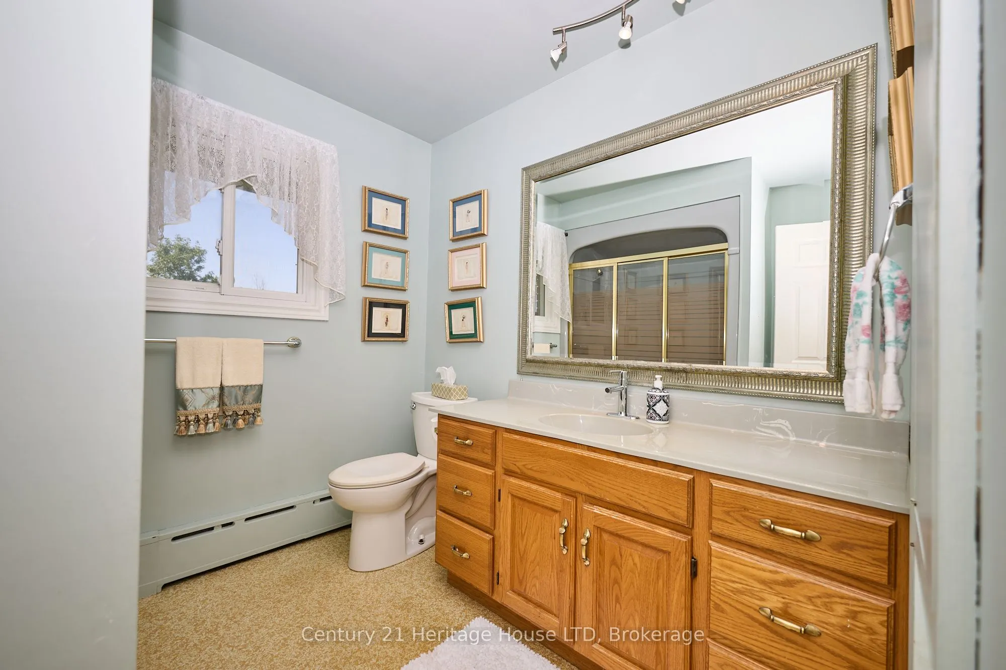 2229 Houck Crescent