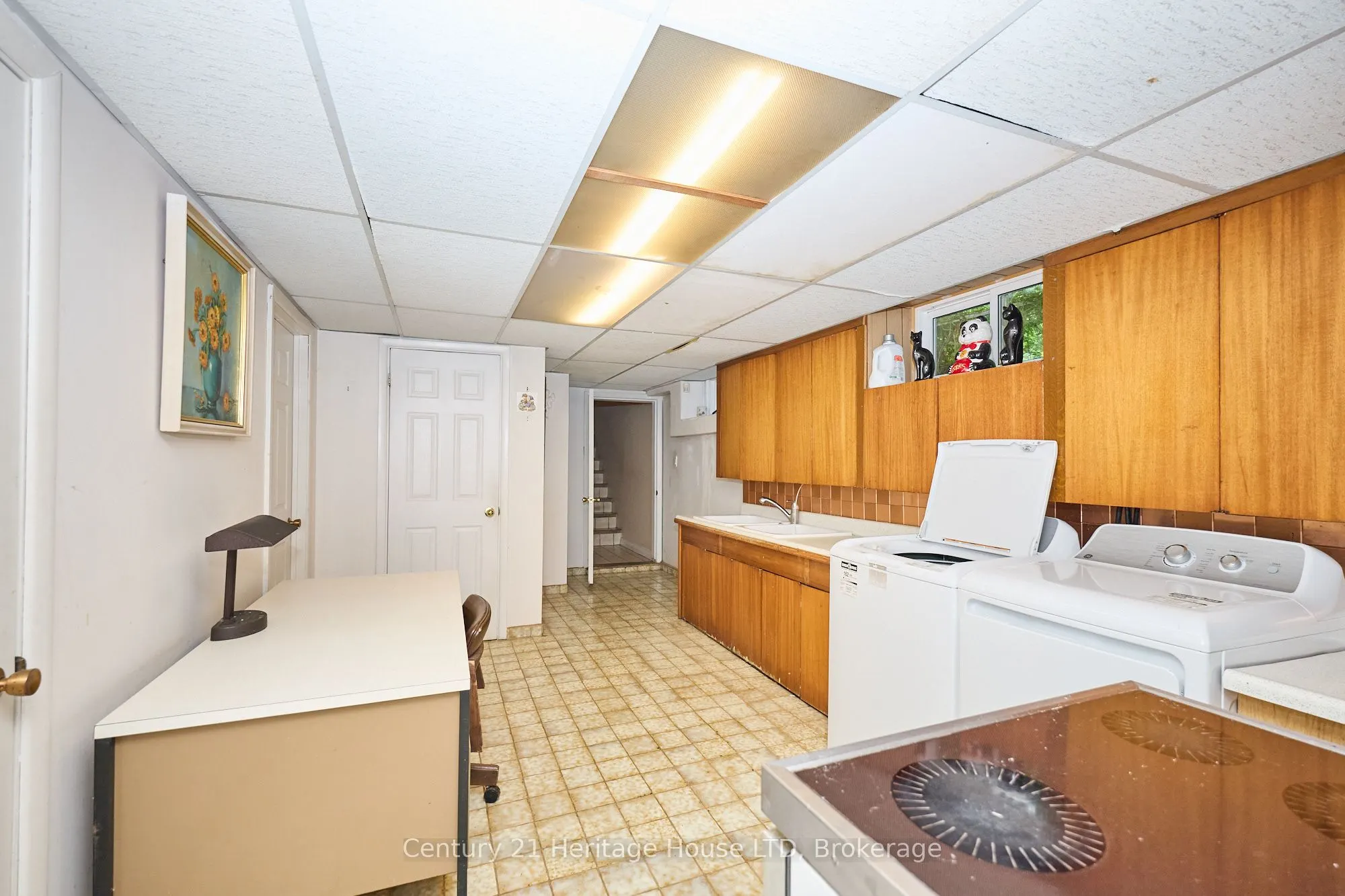 2229 Houck Crescent