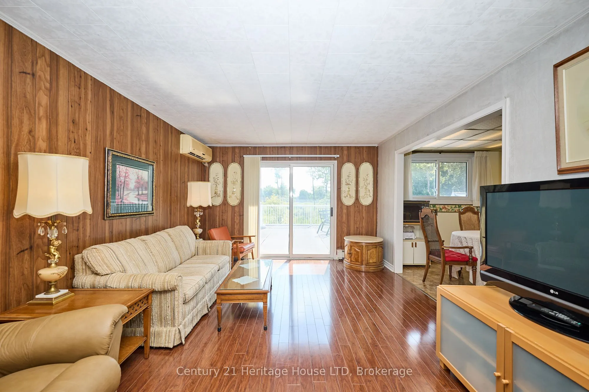 2229 Houck Crescent