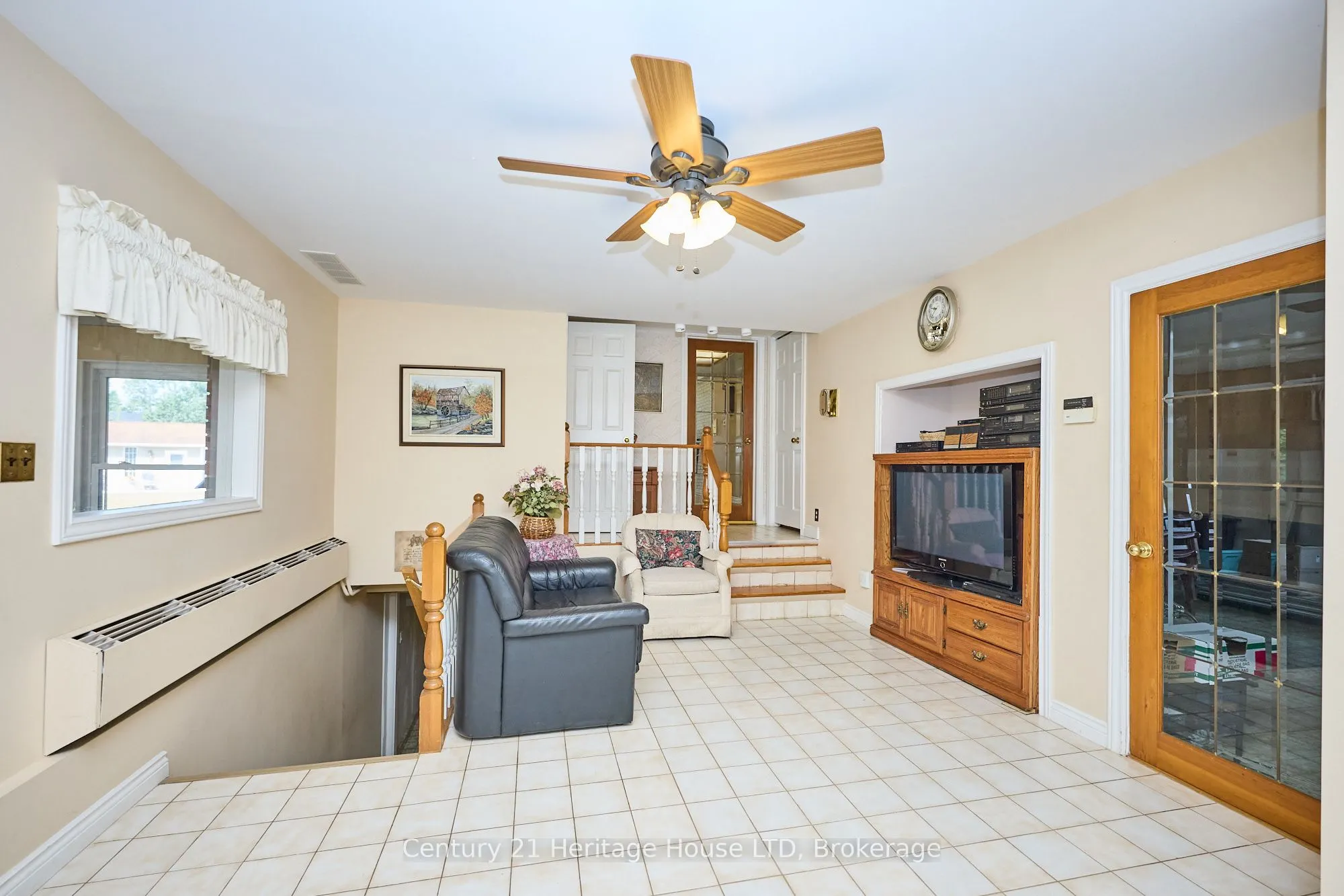 2229 Houck Crescent